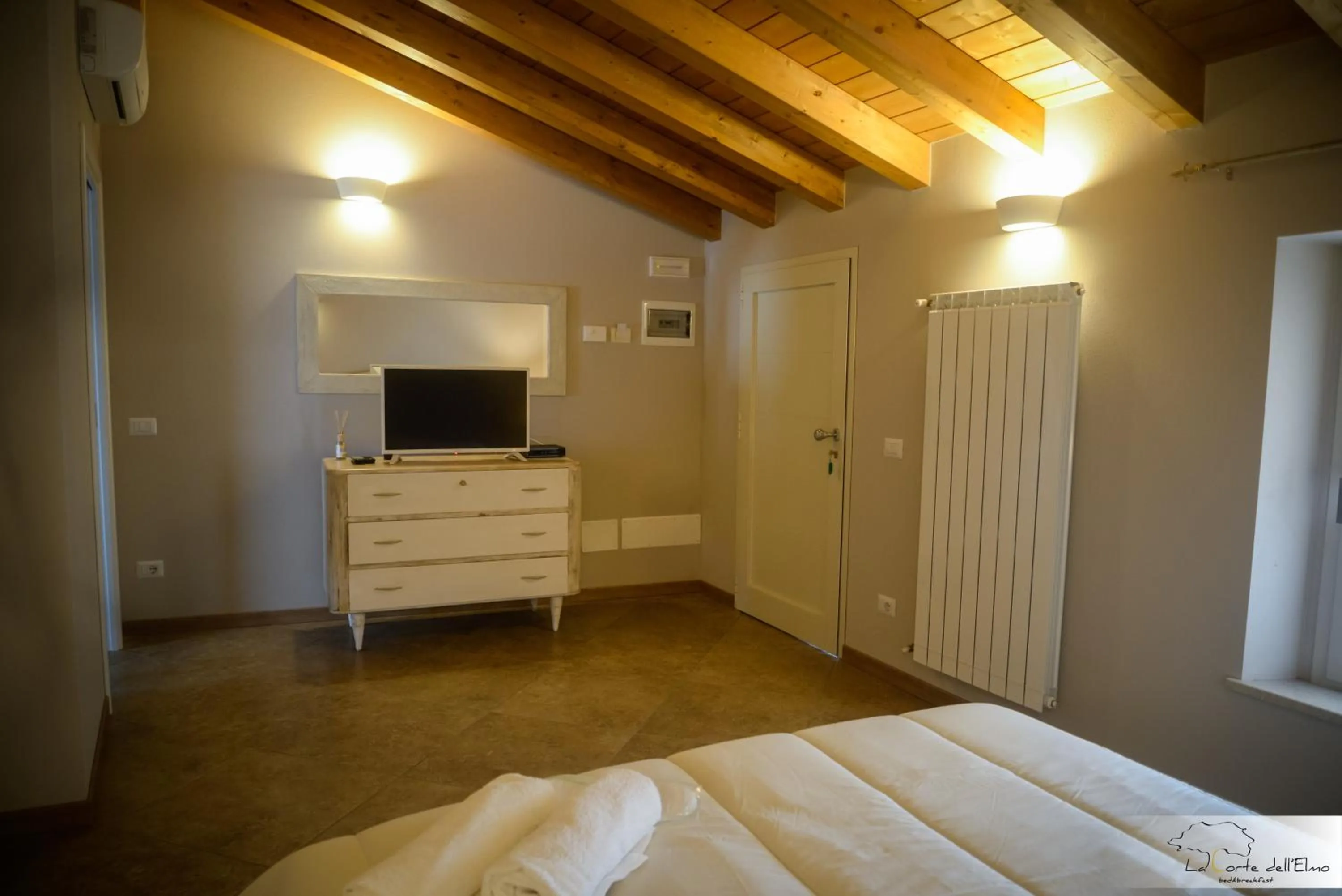 Bed in La corte dell'Elmo