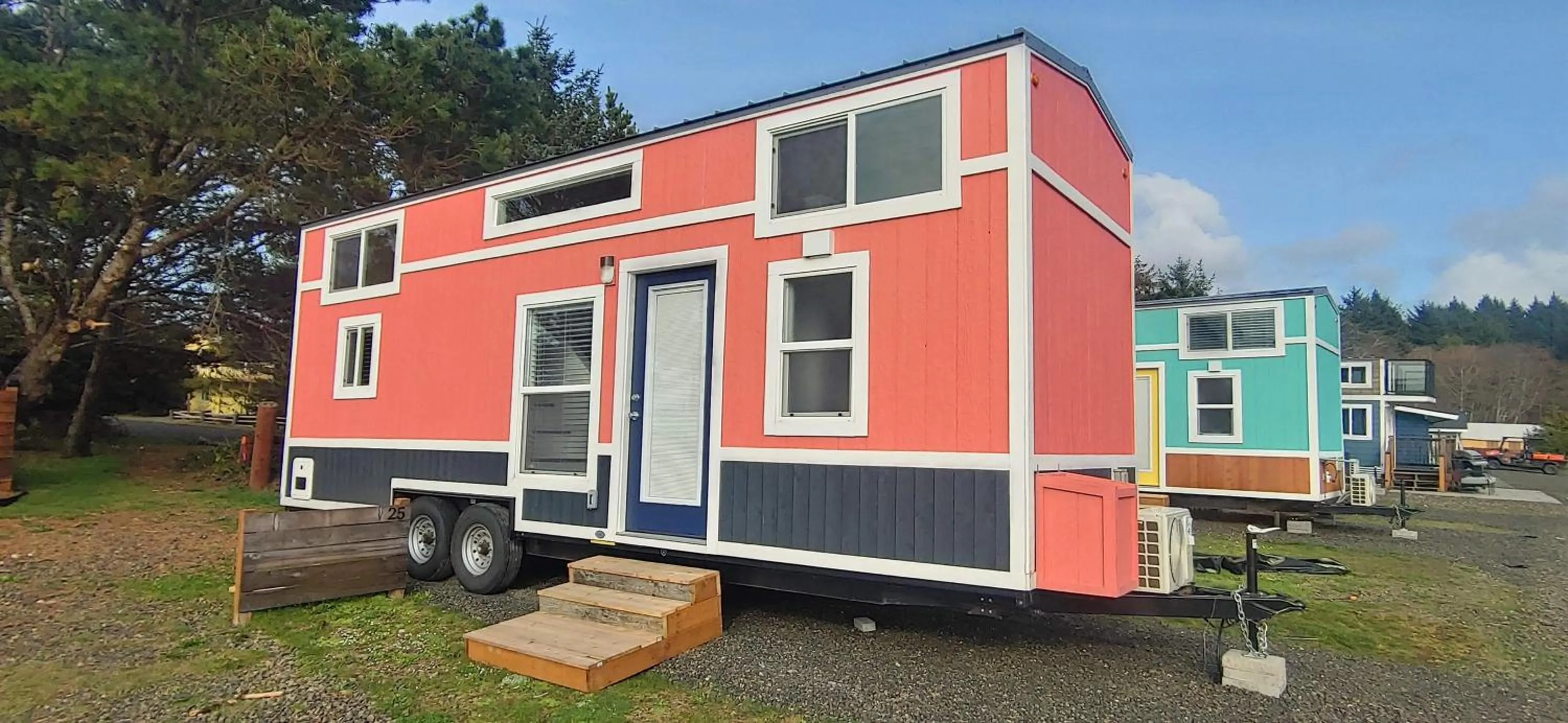 Facade/entrance in Pacific Dunes Resort