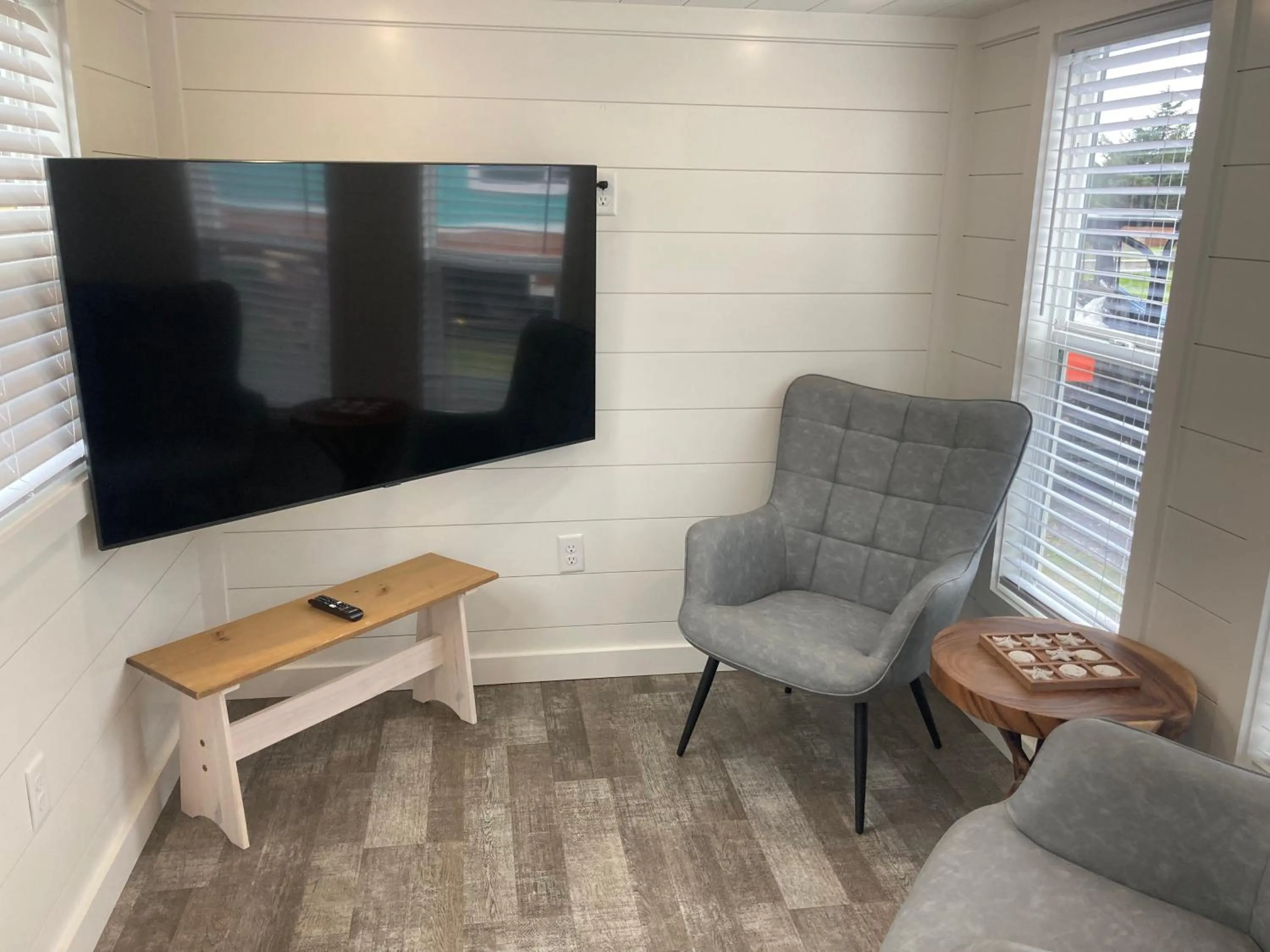 Living room in Pacific Dunes Resort