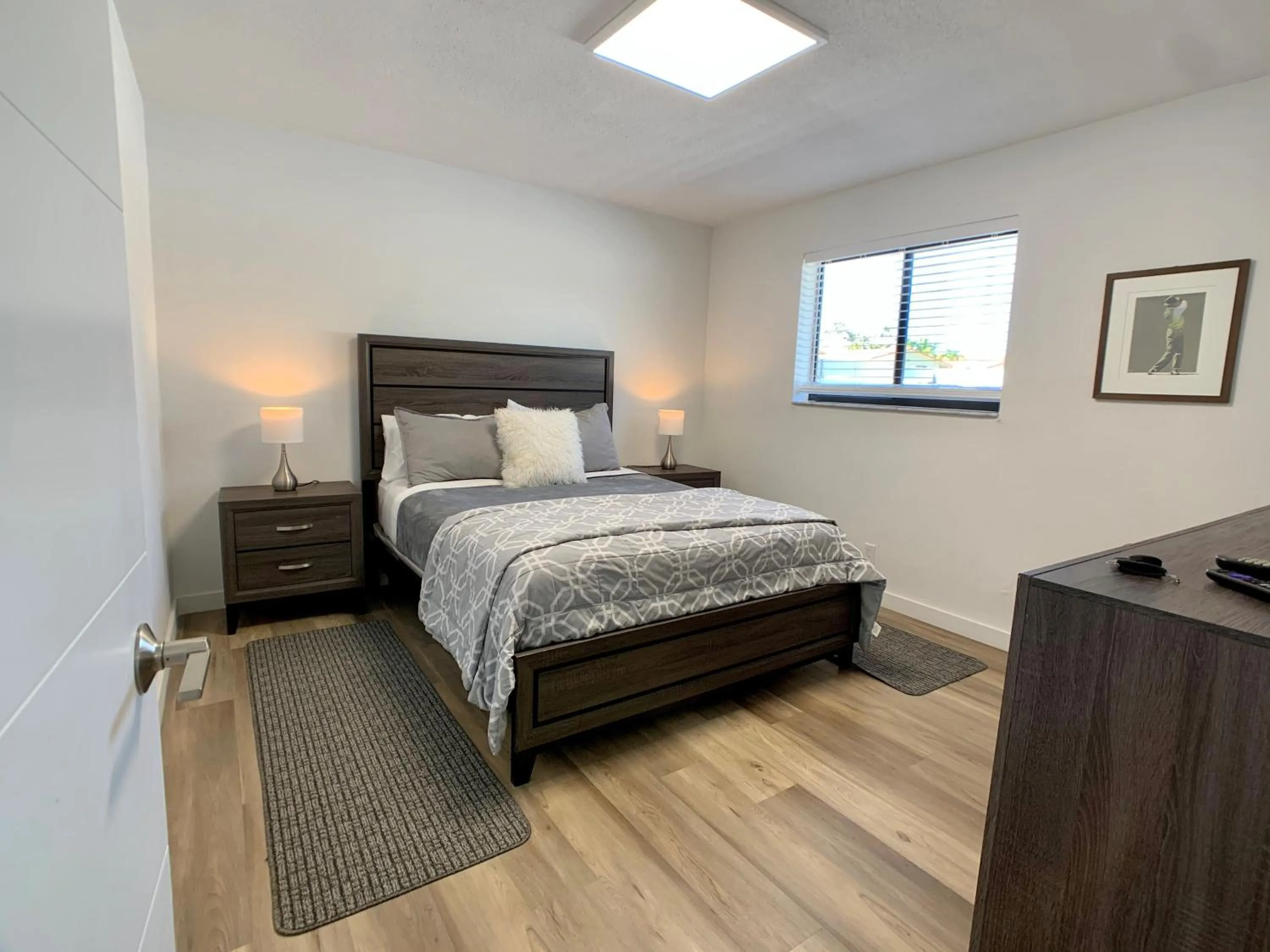 Bed in Harbourside Flats