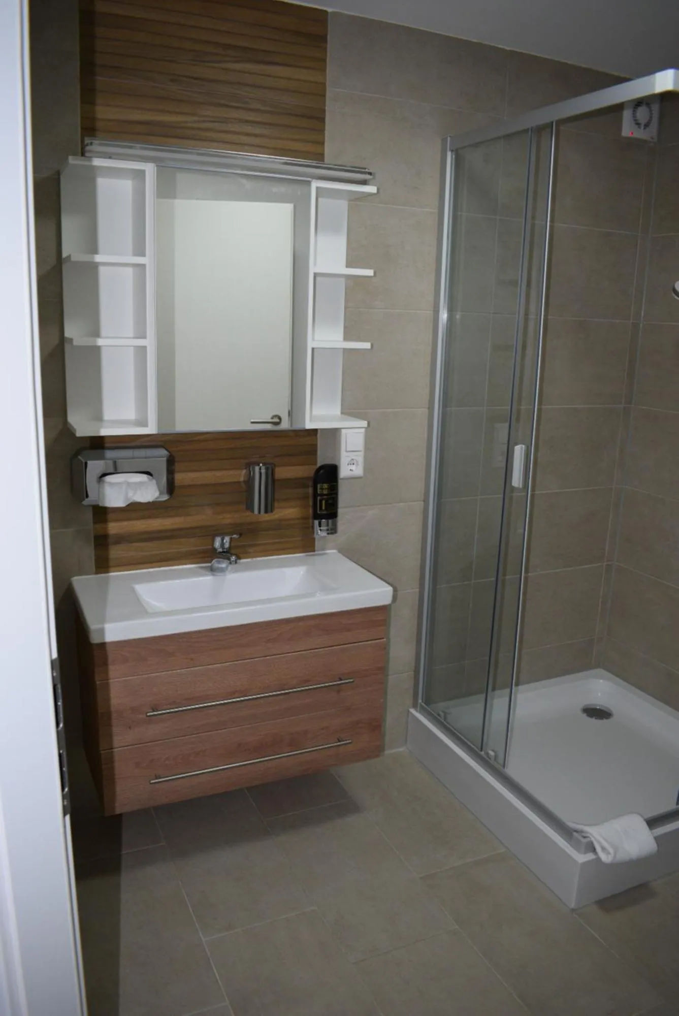 Bathroom in Apartments mit Klimaanlage am Neckarufer, Schöne Aussicht