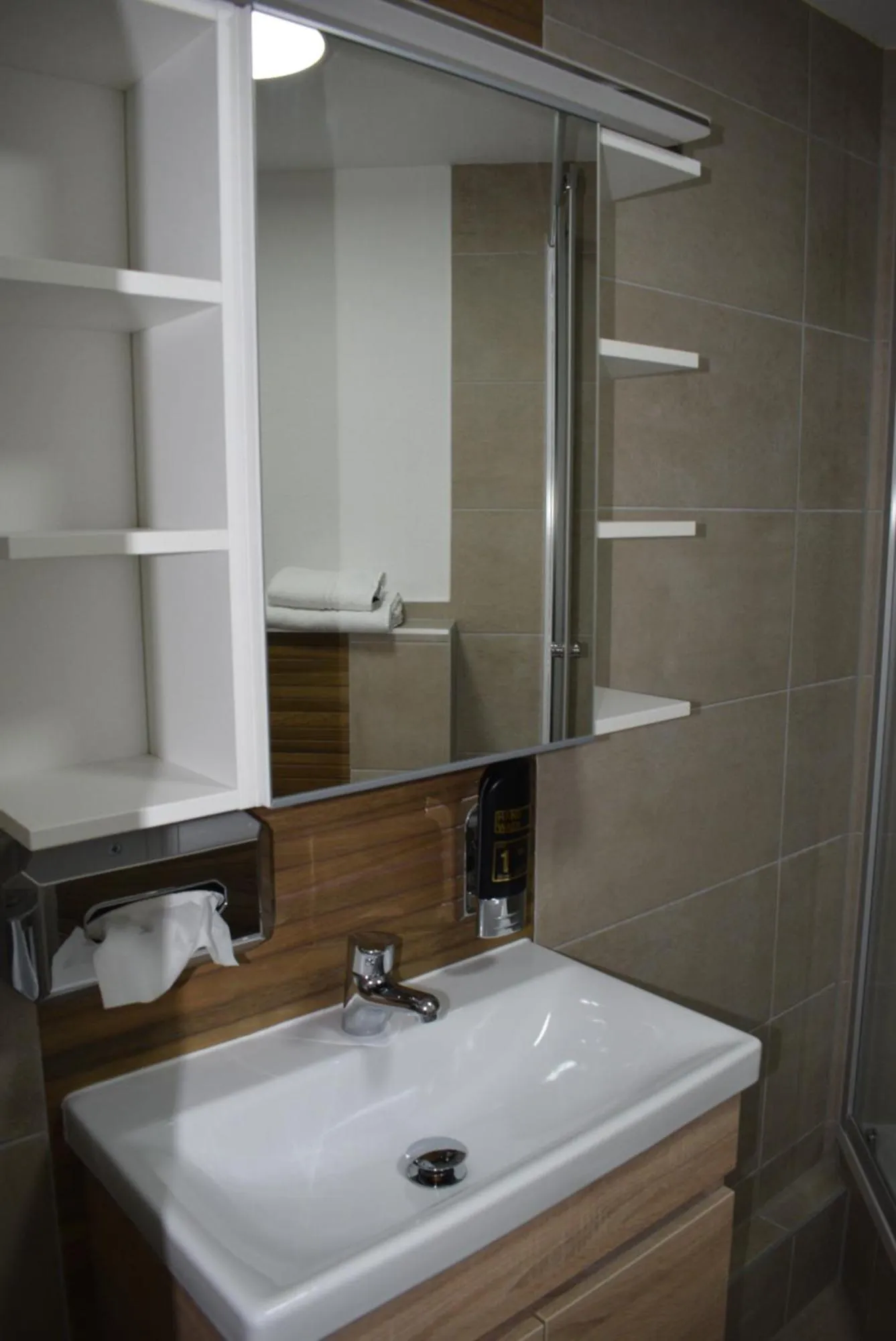 Bathroom in Apartments mit Klimaanlage am Neckarufer, Schöne Aussicht