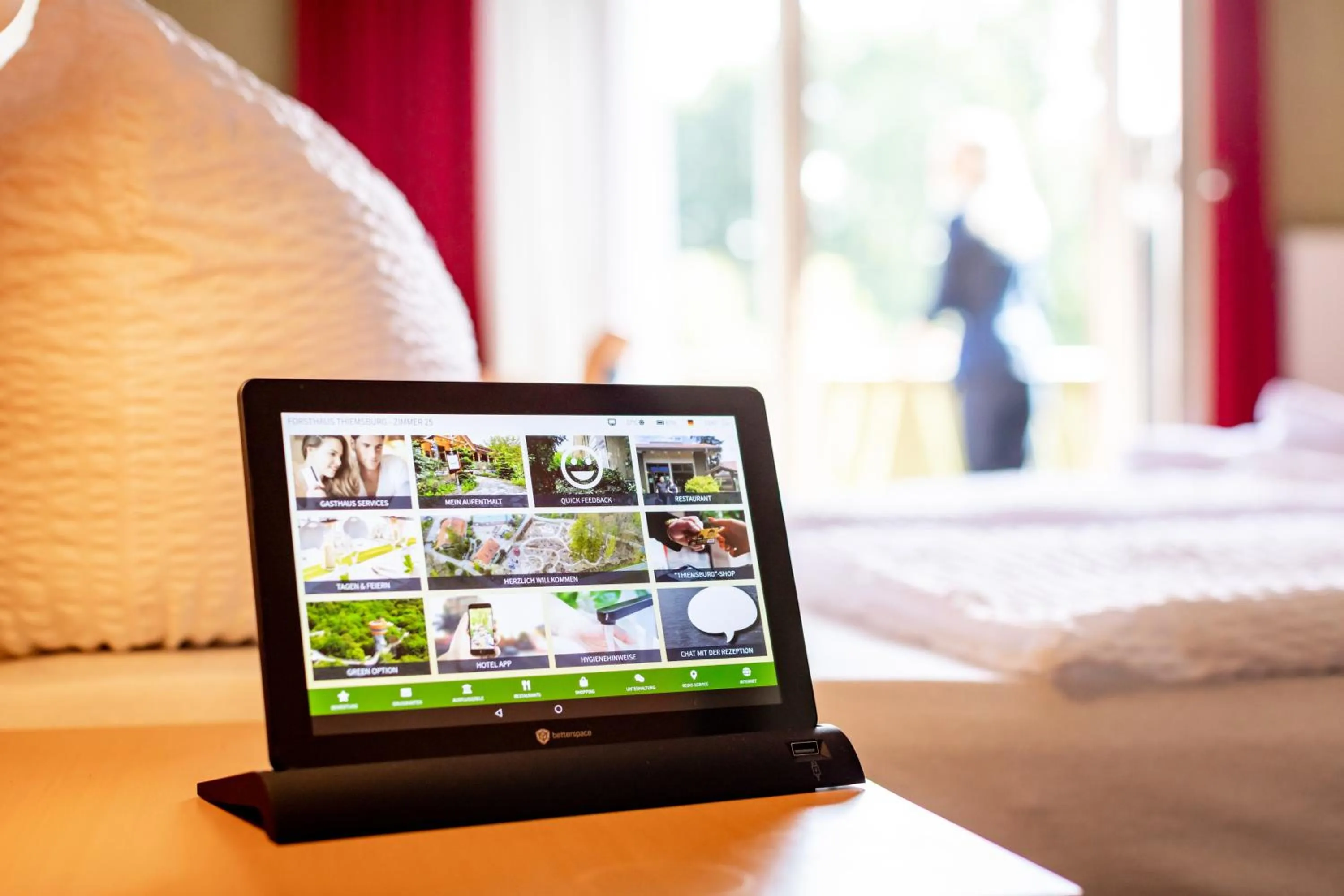 TV and multimedia, Bed in Forsthaus Thiemsburg im Nationalpark Hainich