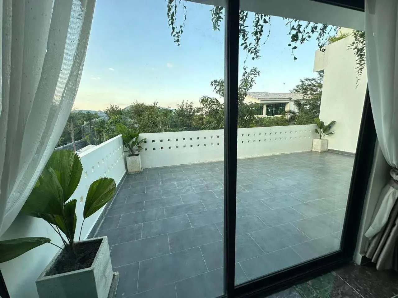 Balcony/Terrace in Raing Phnom Bungalow