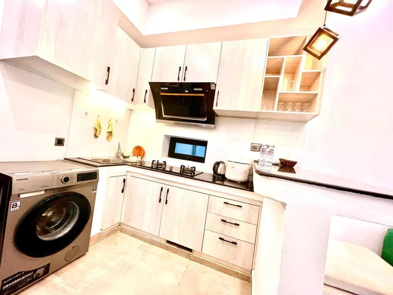 Kitchen or kitchenette in Raing Phnom Bungalow