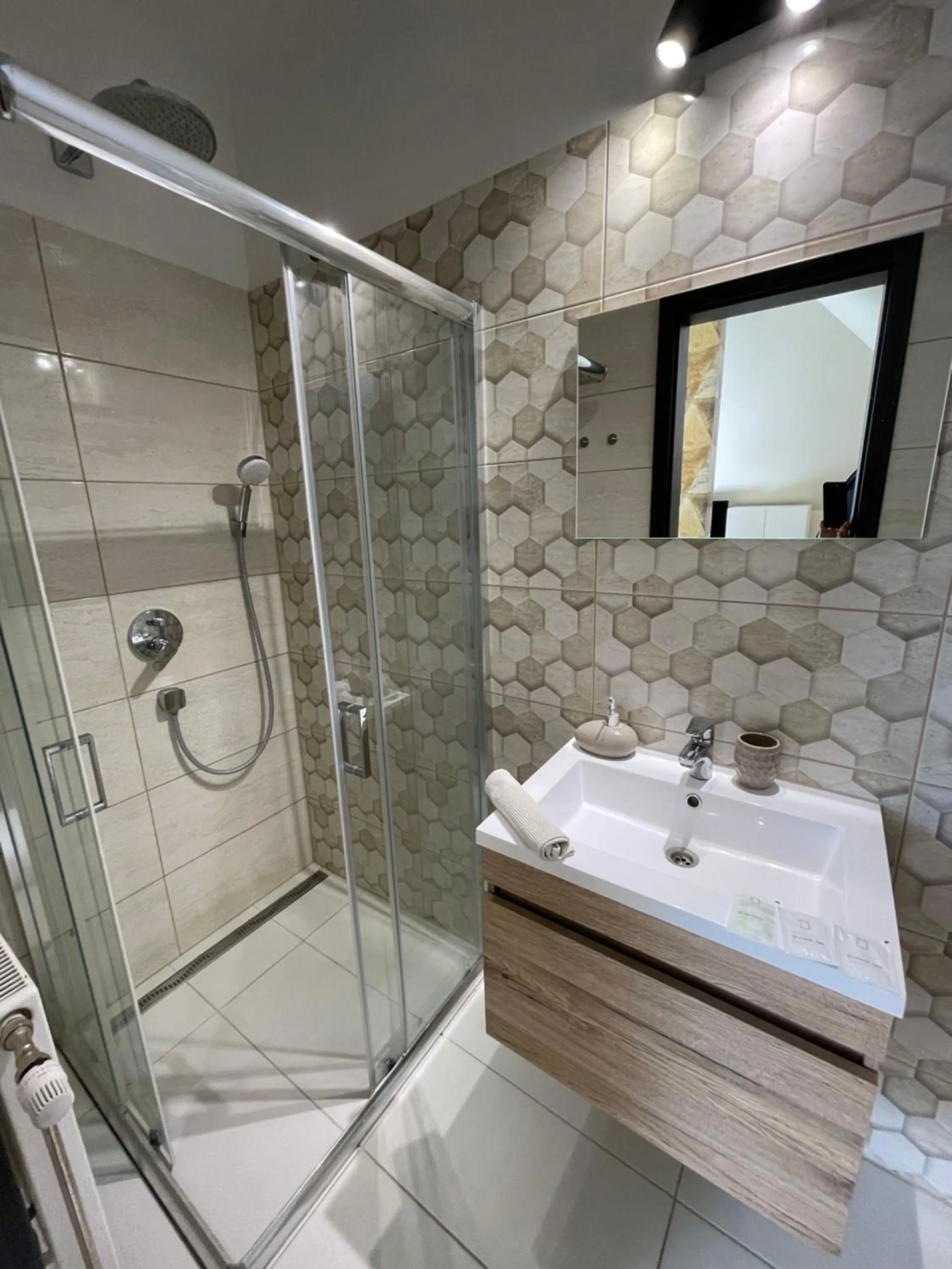 Bathroom in Székely Fogadó Self Check In Hotel Guesthouse