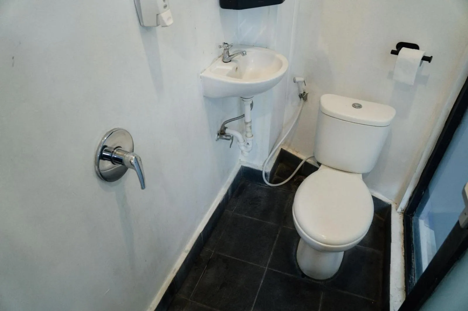 Bathroom in Escotel Vanili Guest House