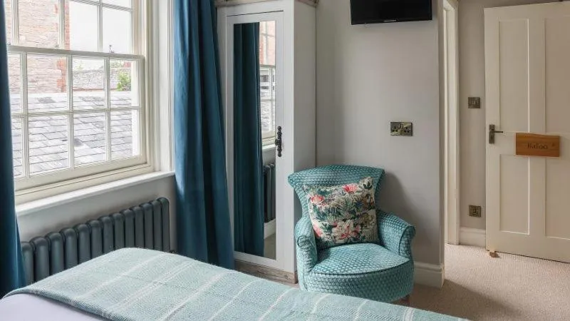 Bedroom, Bed in The Bear Hotel