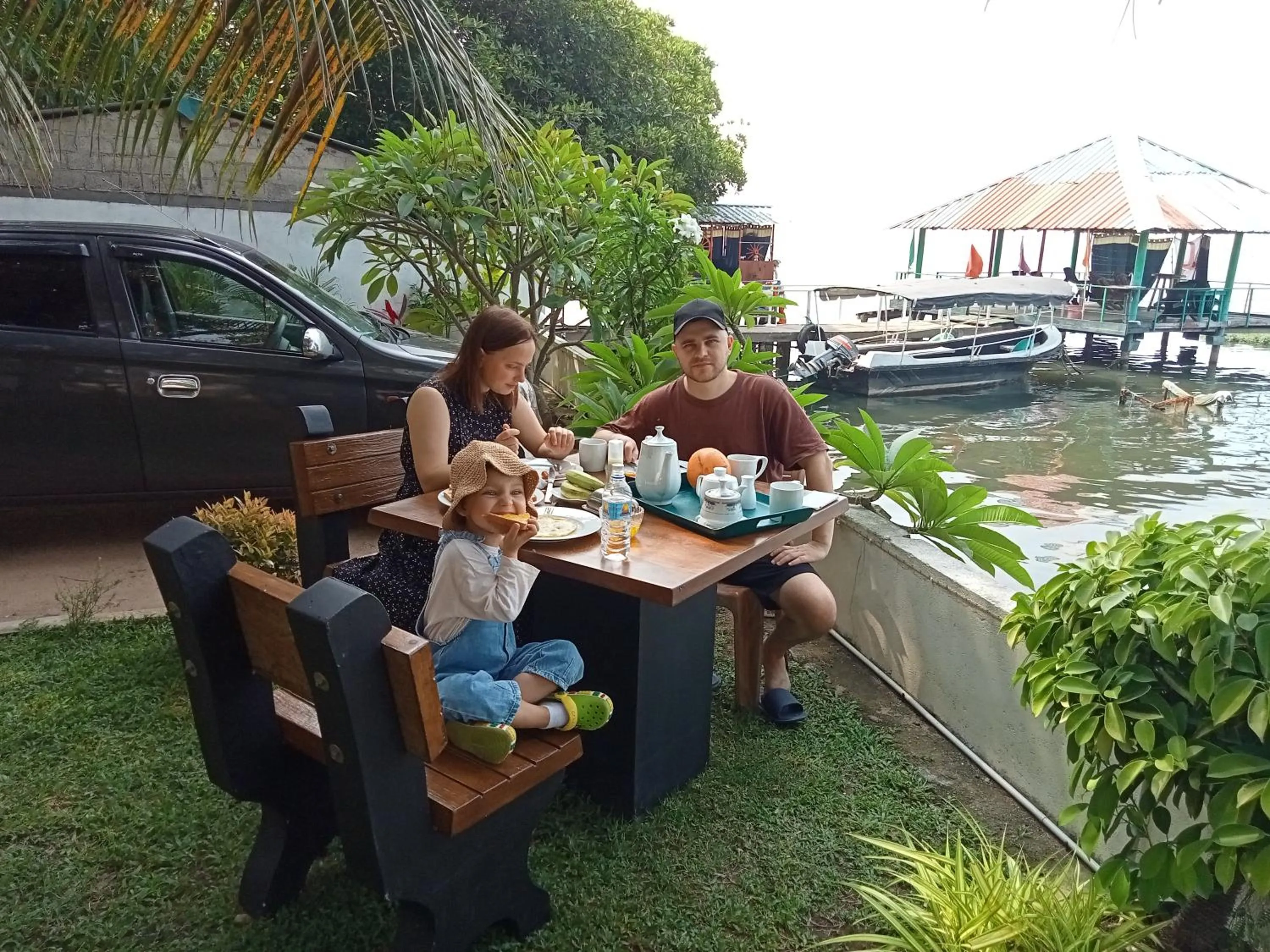 Natural landscape in Araliya Lagoon Park Resort