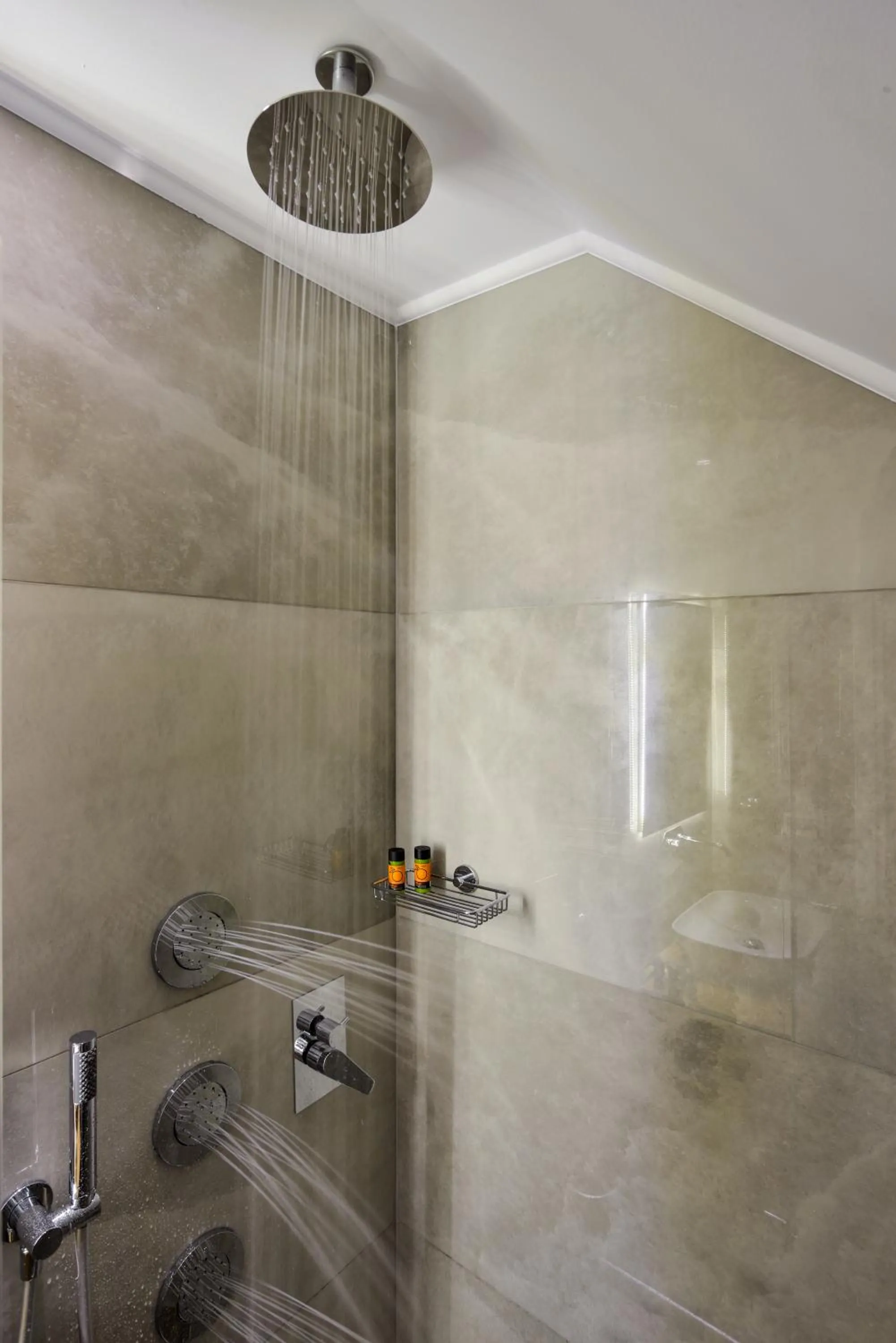 Bathroom in Elia Portou Luxury Residence