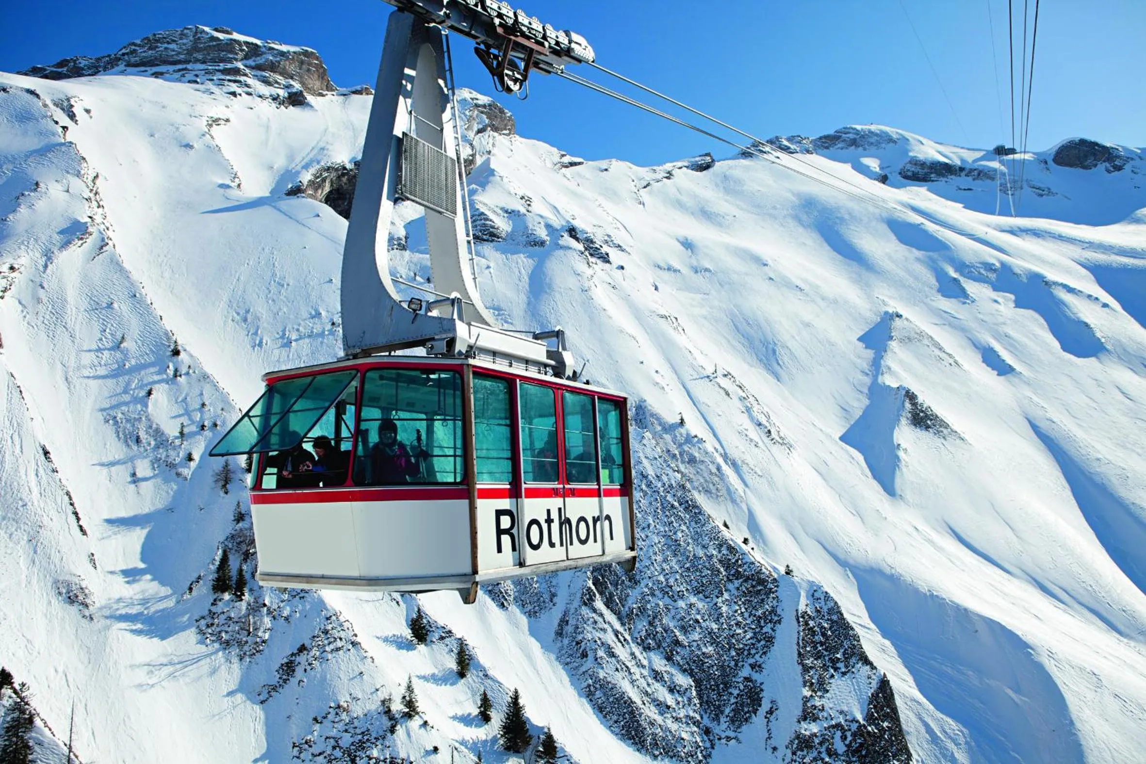 Skiing in Hotel Rischli