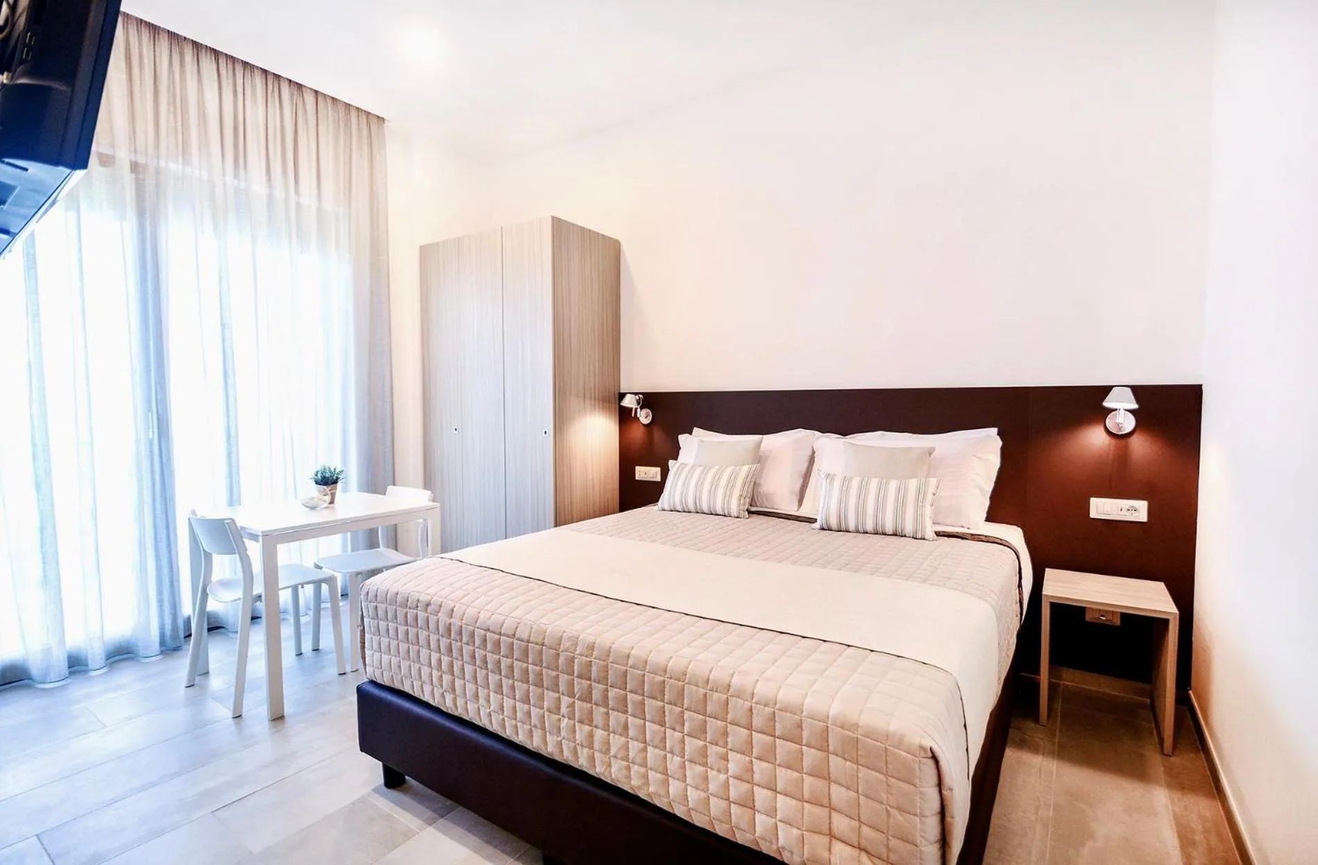 Bedroom, Bed in Sunset Home Sorrento