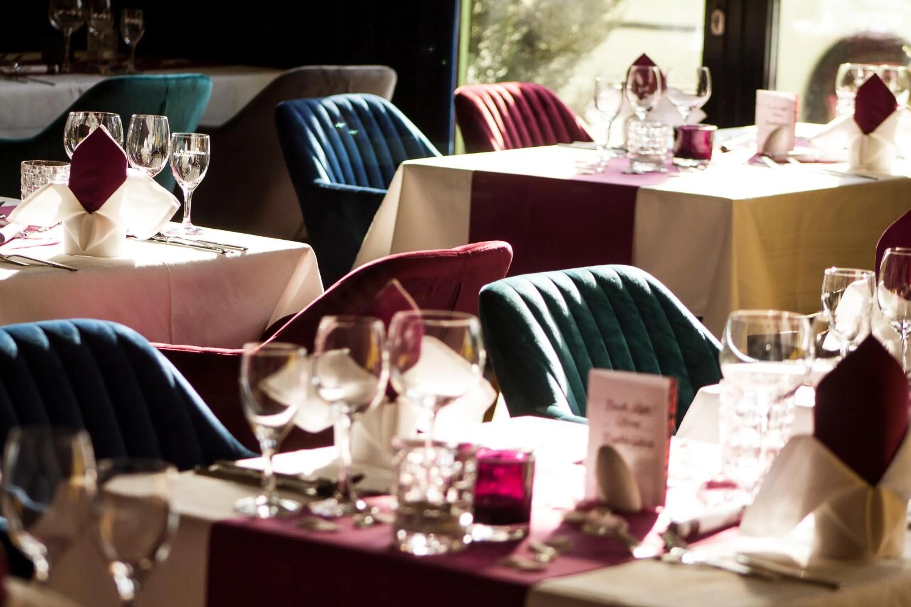 Restaurant/places to eat in Ara Hotel Comfort