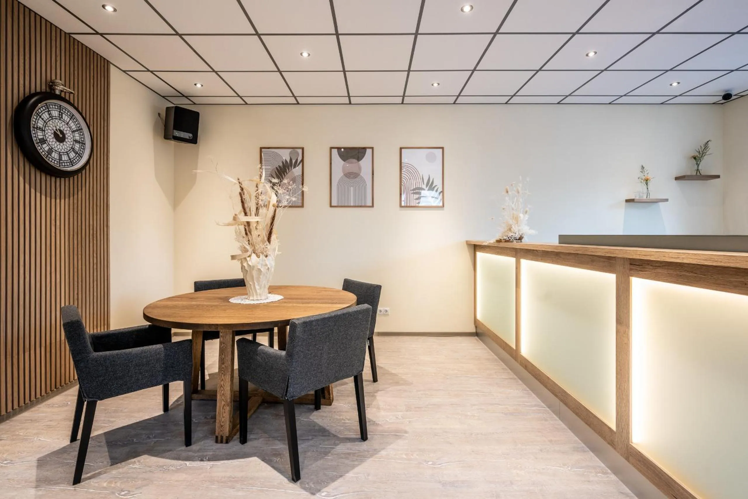 Lobby or reception in Apart Hotel Lang