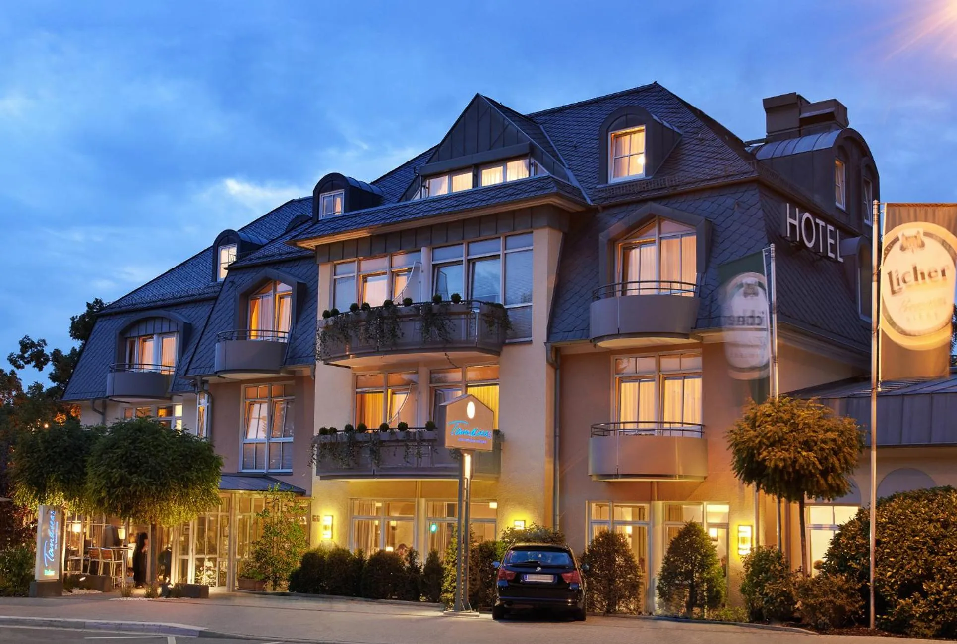 Property building in Tandreas Hotel & Restaurant