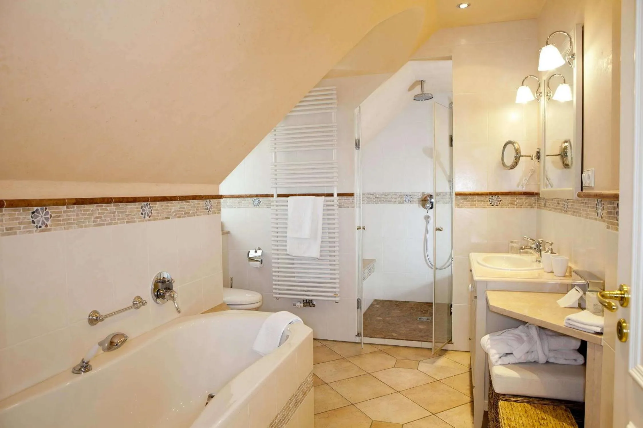 Bathroom in Tandreas Hotel & Restaurant