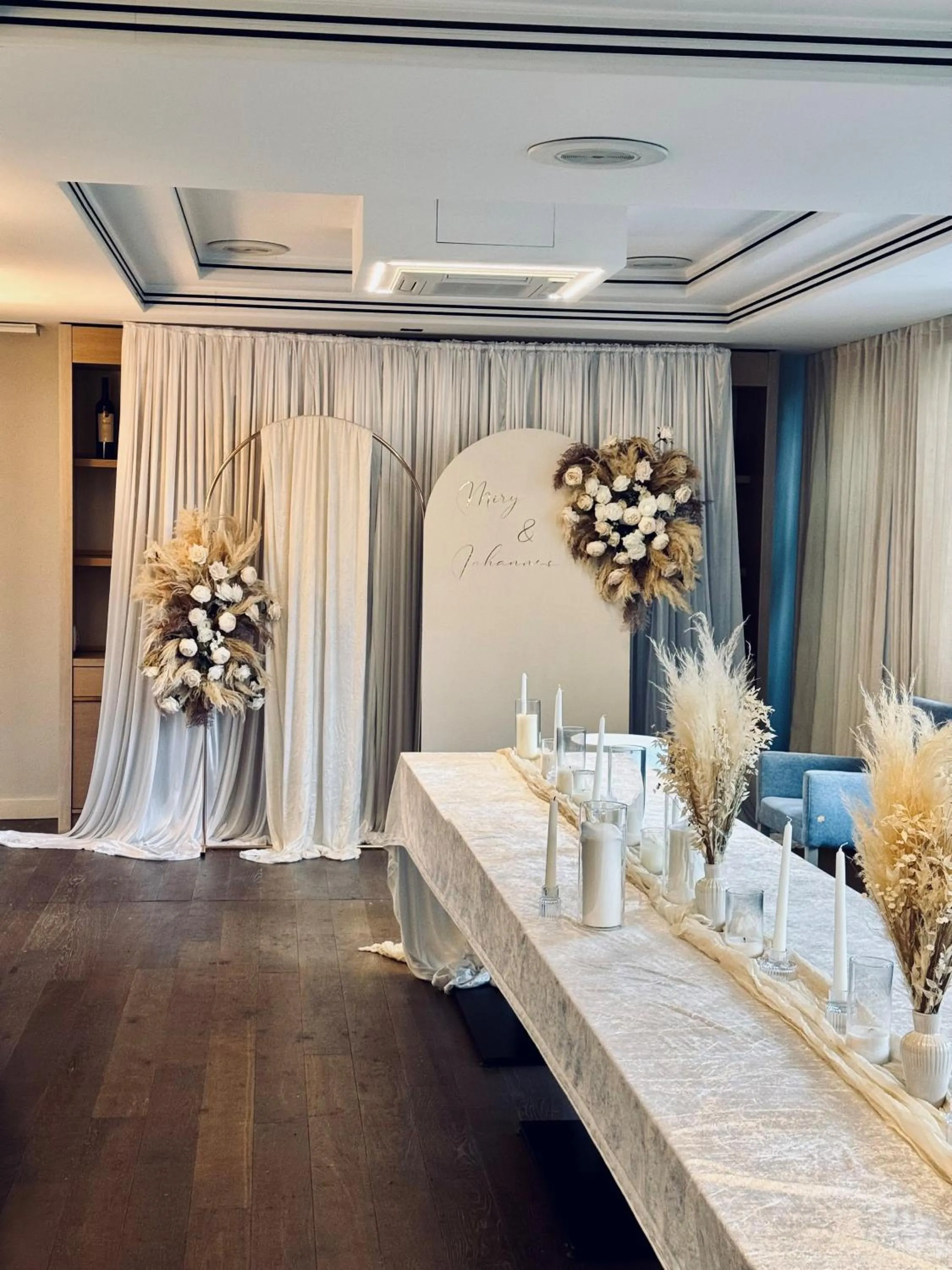 Food and drinks in Tandreas Hotel & Restaurant