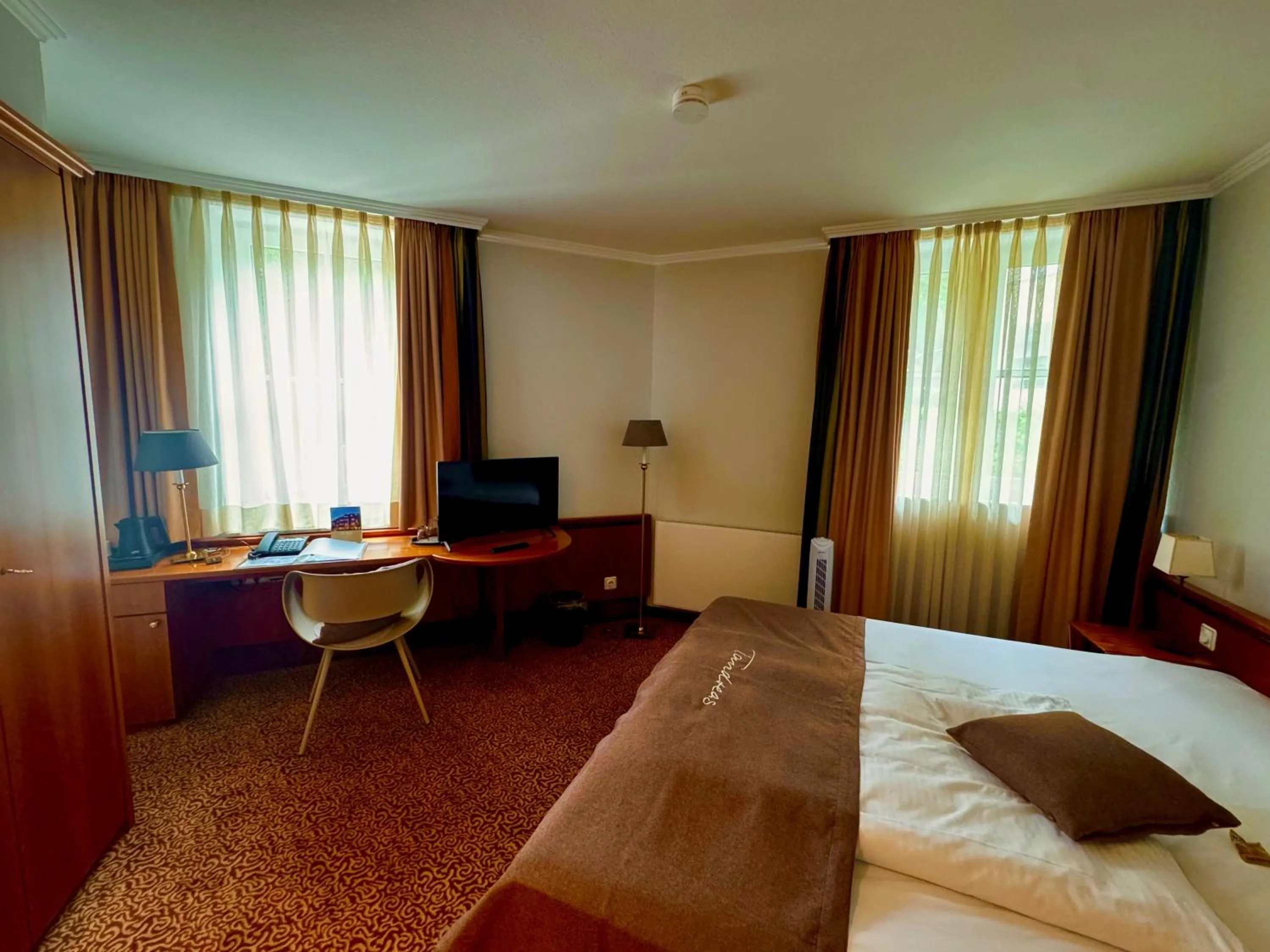 Bed in Tandreas Hotel & Restaurant