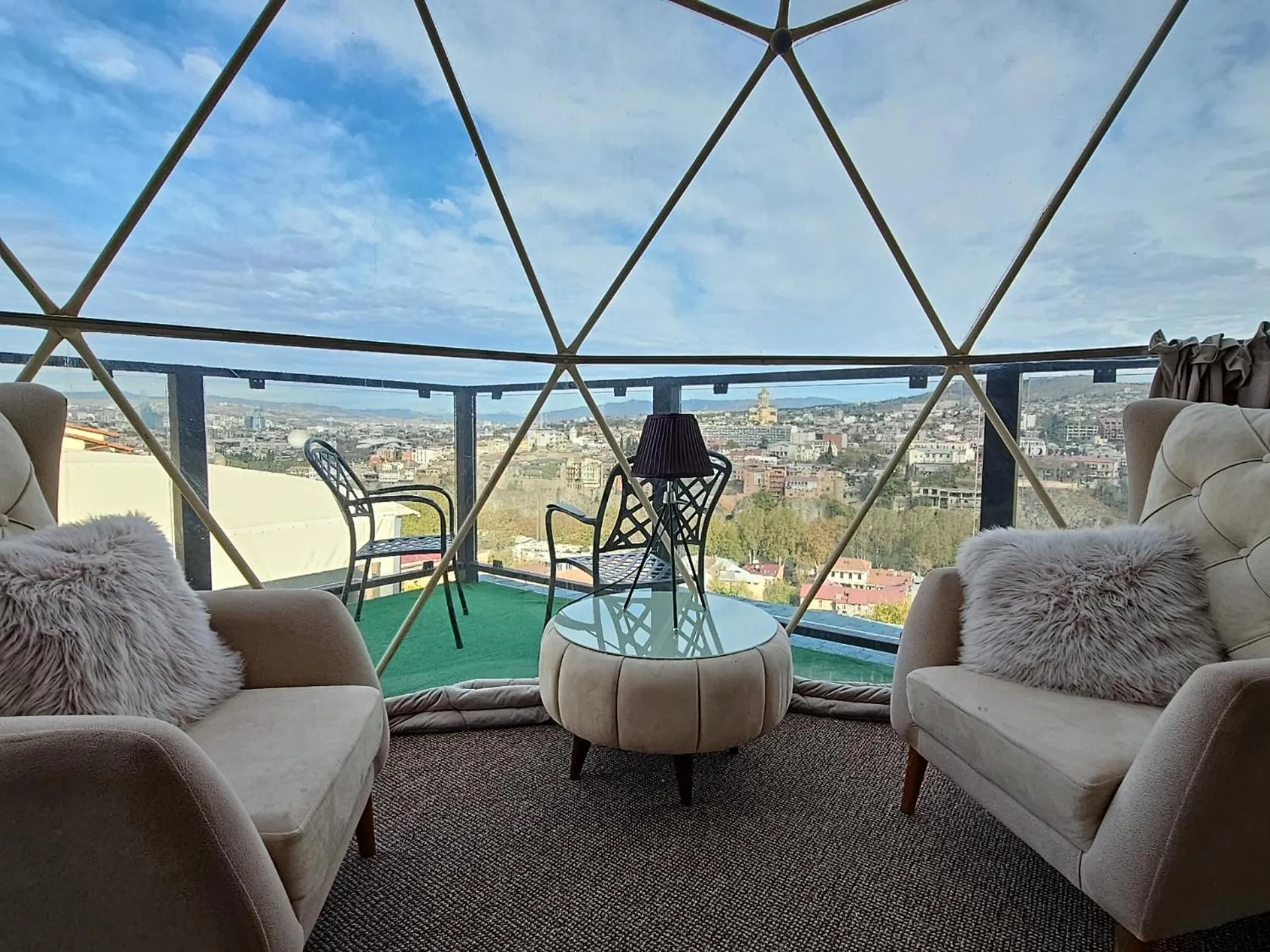 Day in Brooch Boutique Hotel