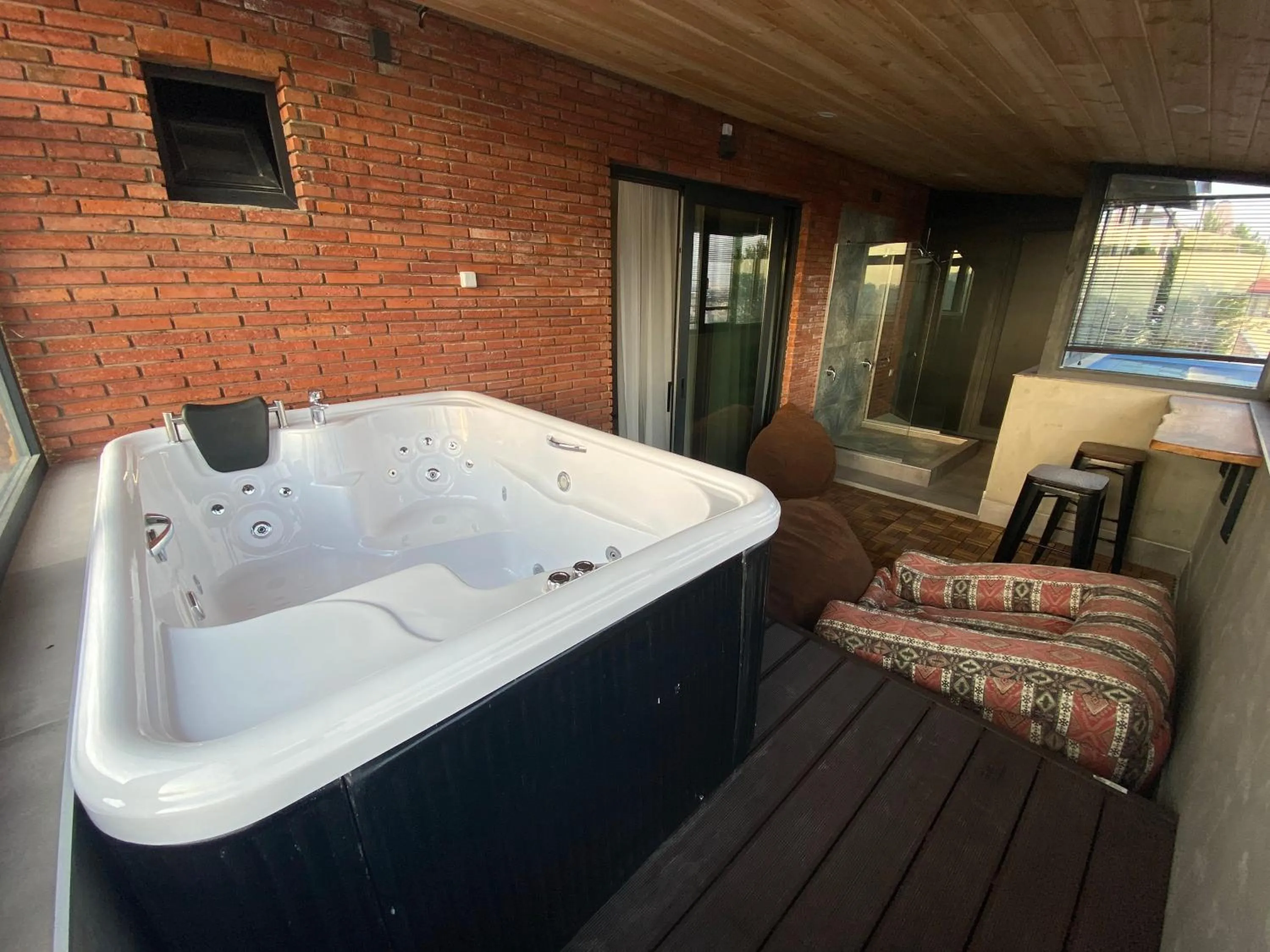 Hot Tub in Brooch Boutique Hotel