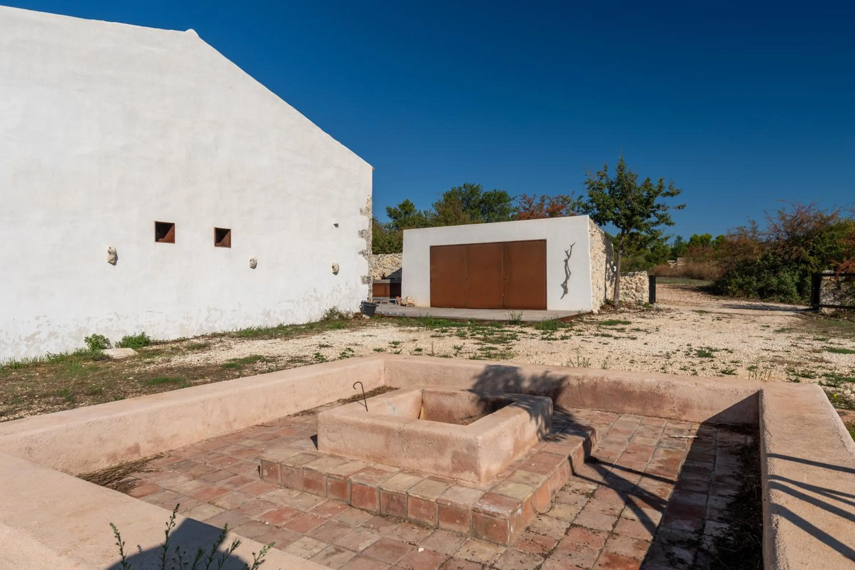 Property building in Casa Balat