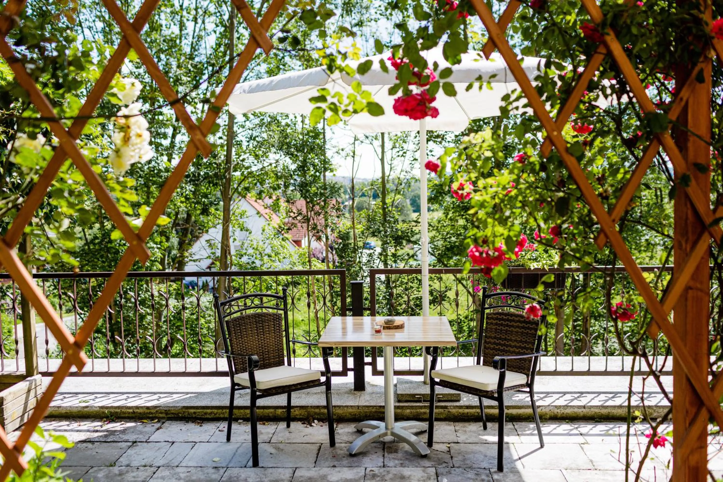 Restaurant/places to eat in Hotel Restaurant Zwergschlösschen