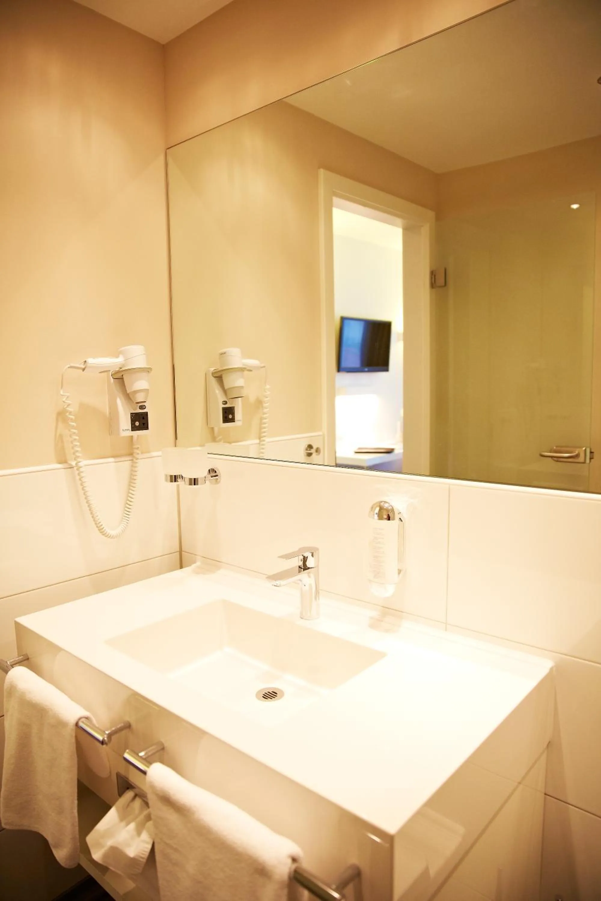 Bathroom in Landhotel Sonne