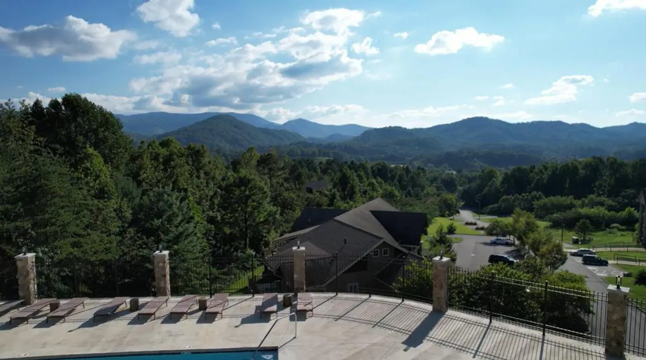 Viewpoint Condominiums