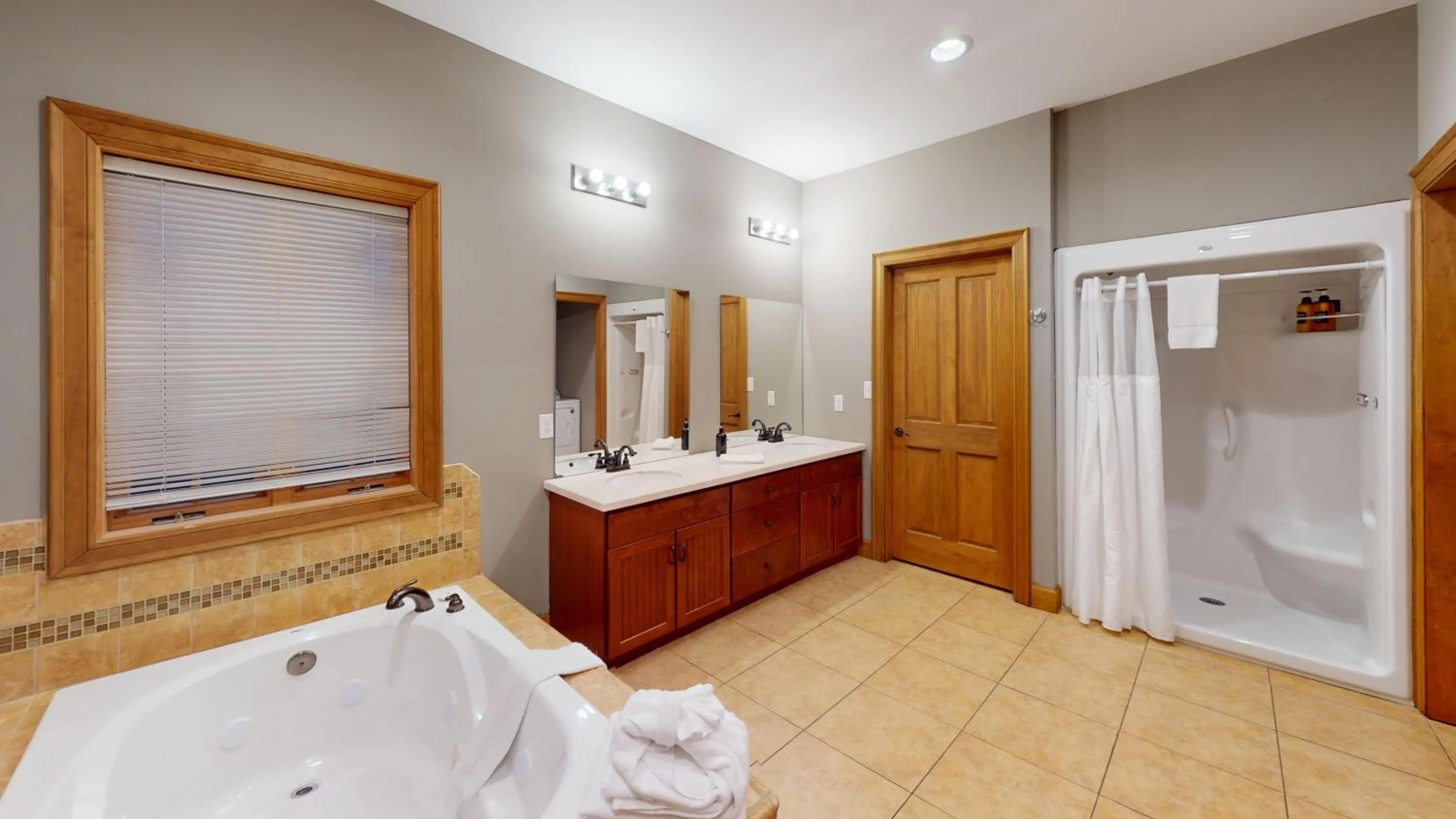 Viewpoint Condominiums