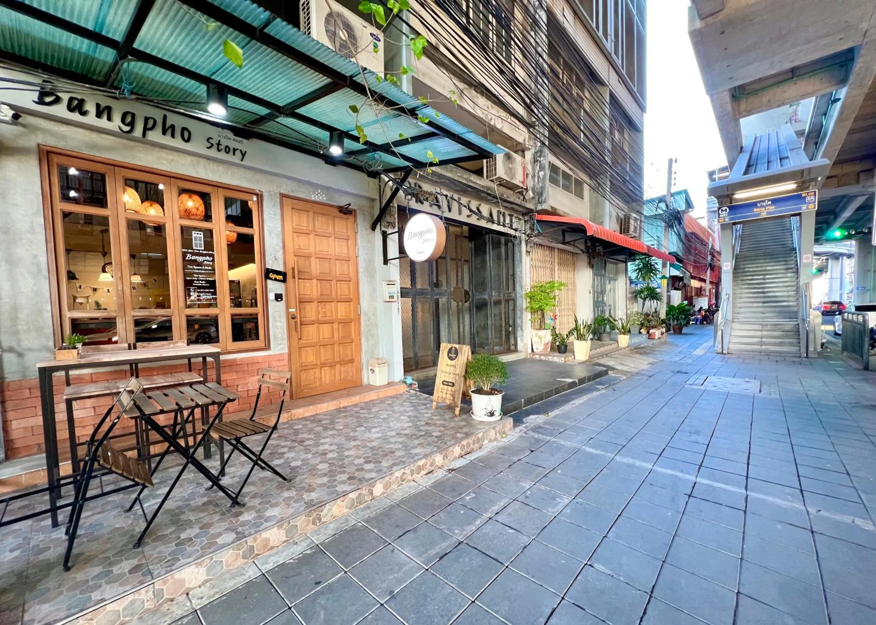 Property building in Bangpho Story