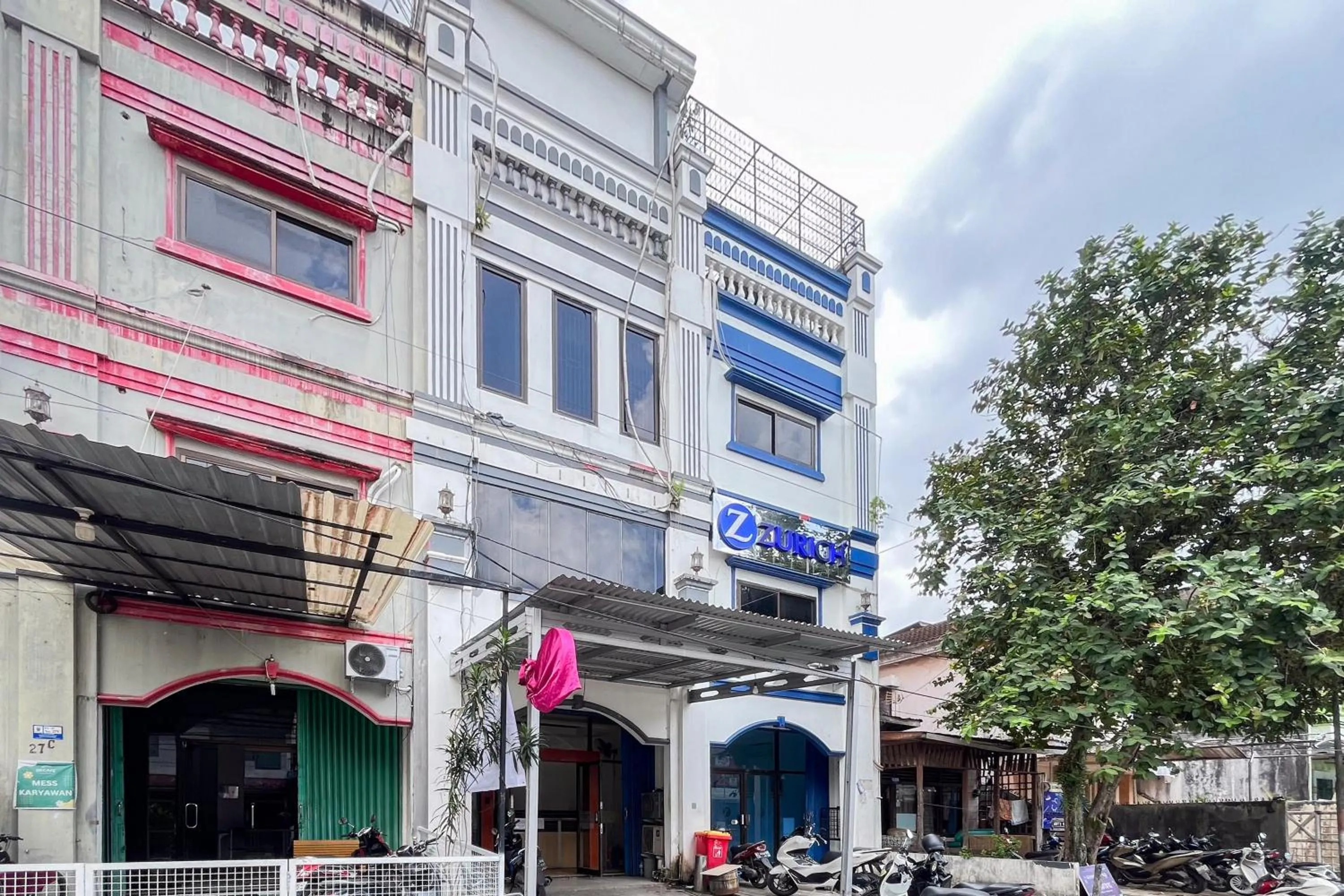 Facade/entrance in Good Sleep 1 RedPartner