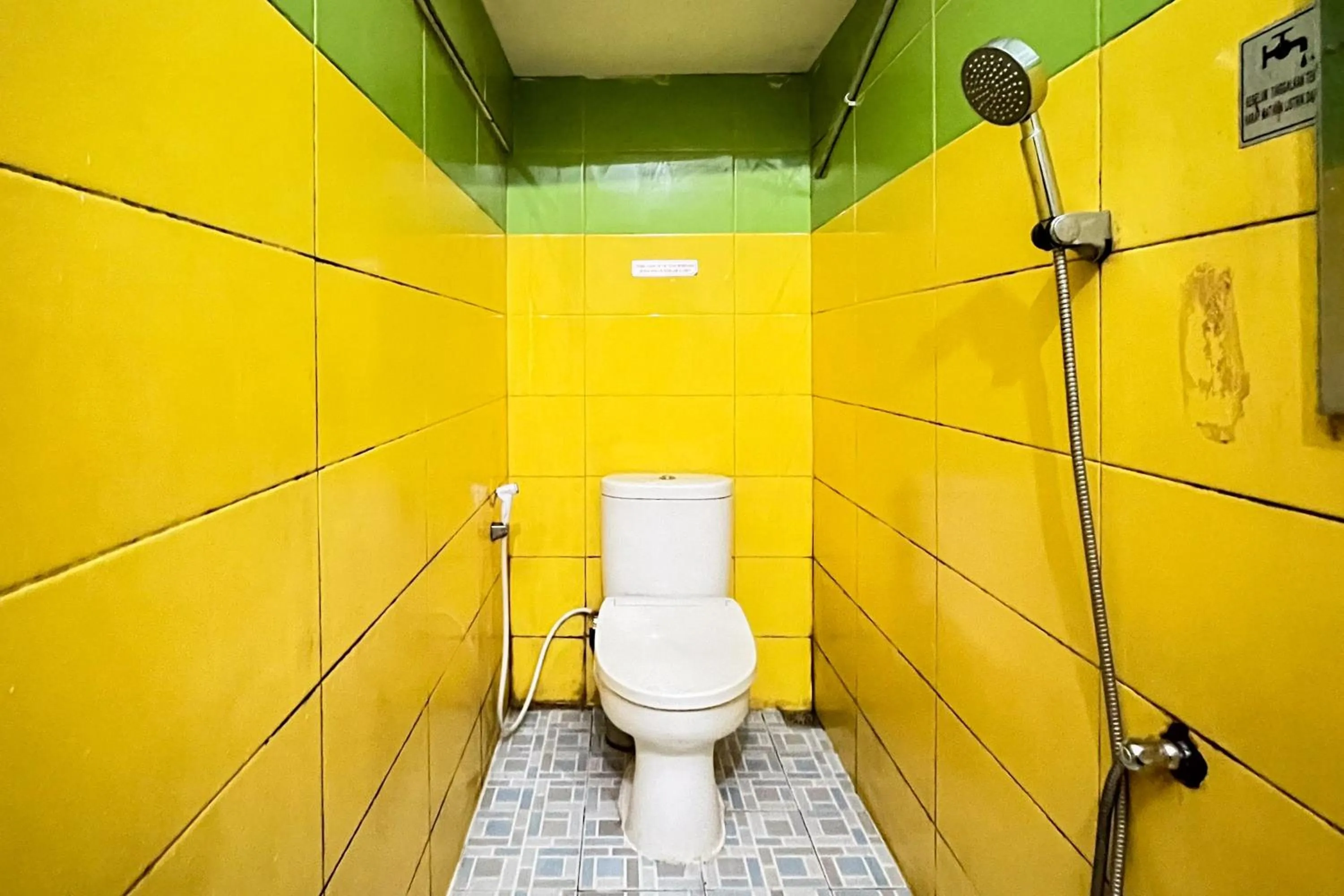 Bathroom in Good Sleep 1 RedPartner