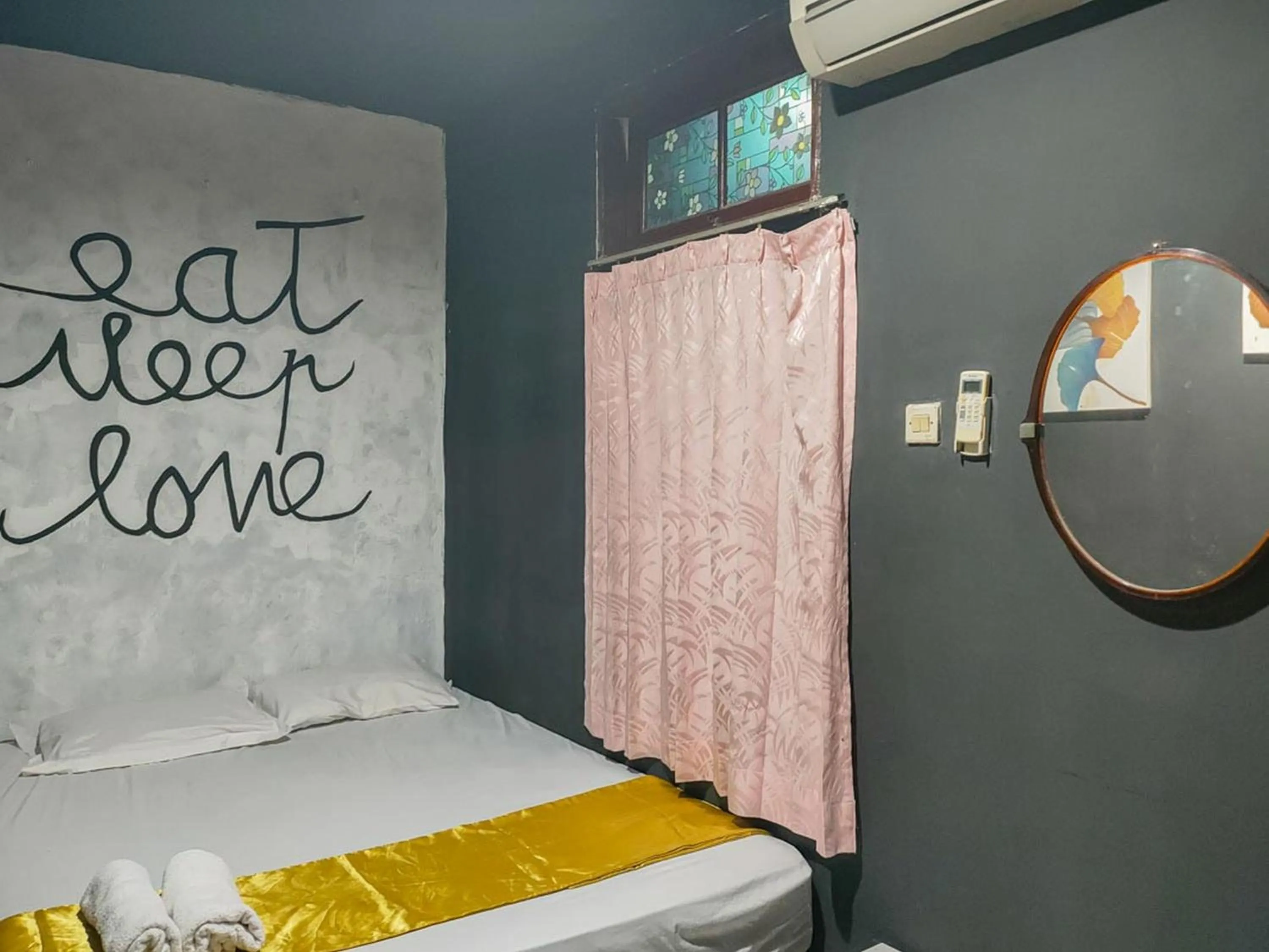 Bedroom, Bed in Yellow Sapphire RedPartner near Mayjend Sungkono