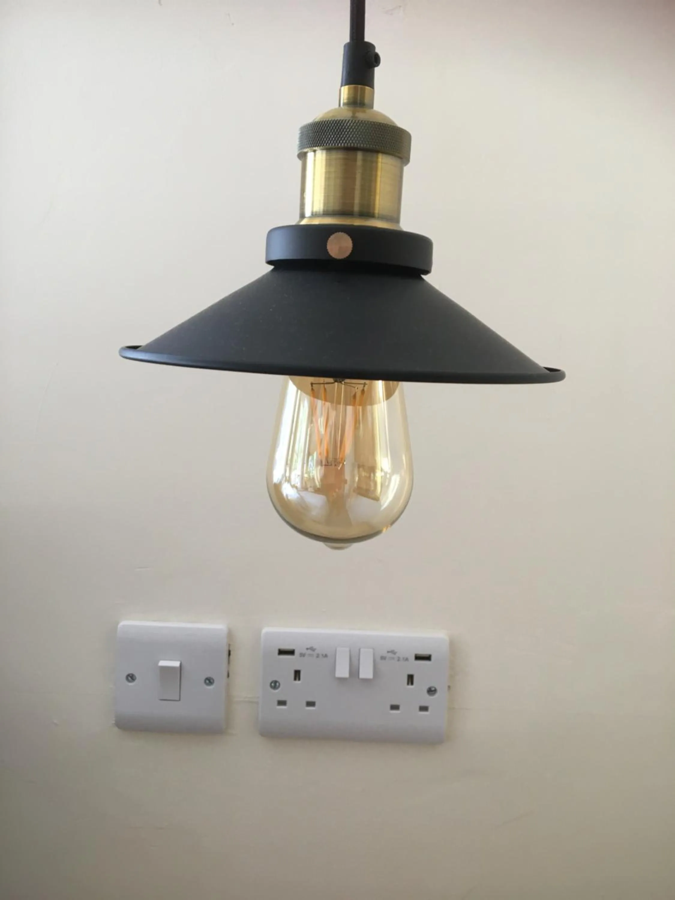 Woodland Cabin With private Wood-Fired Hot-Tub