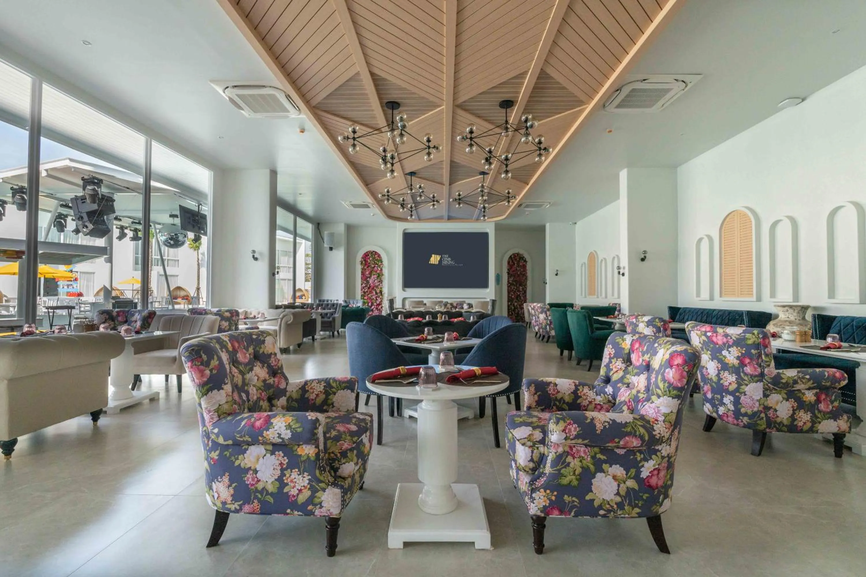 Restaurant/places to eat in The Gems Mining Pool Villas Pattaya