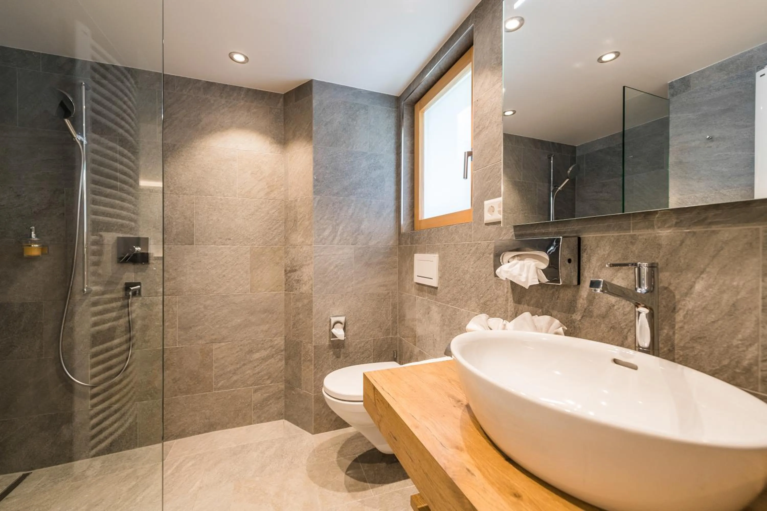 Shower in Hotel Bella Vista Zermatt