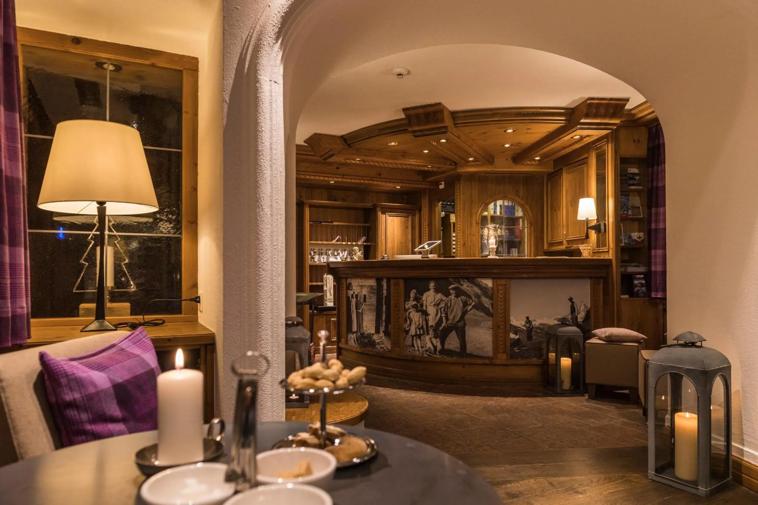 Lobby or reception in Hotel Bella Vista Zermatt