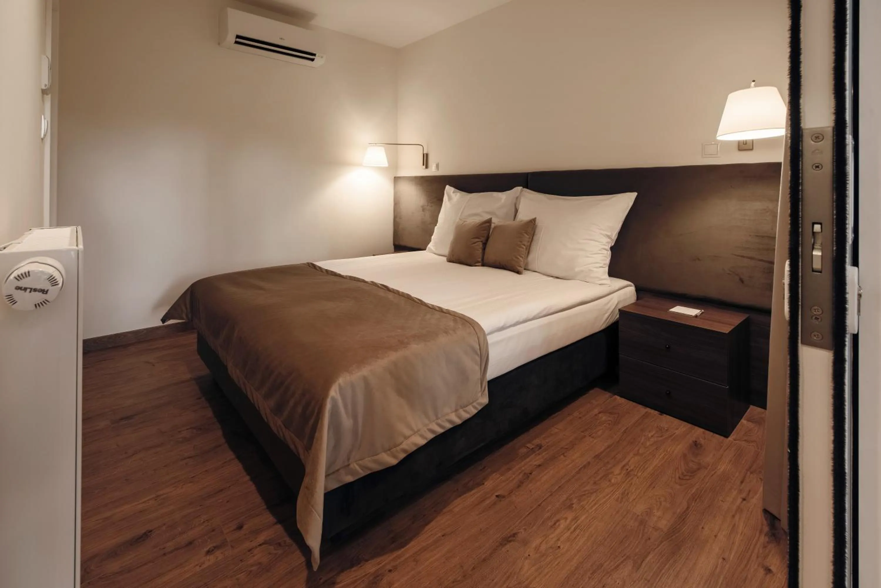 Bed in W Sercu Krakowa Aparthotel