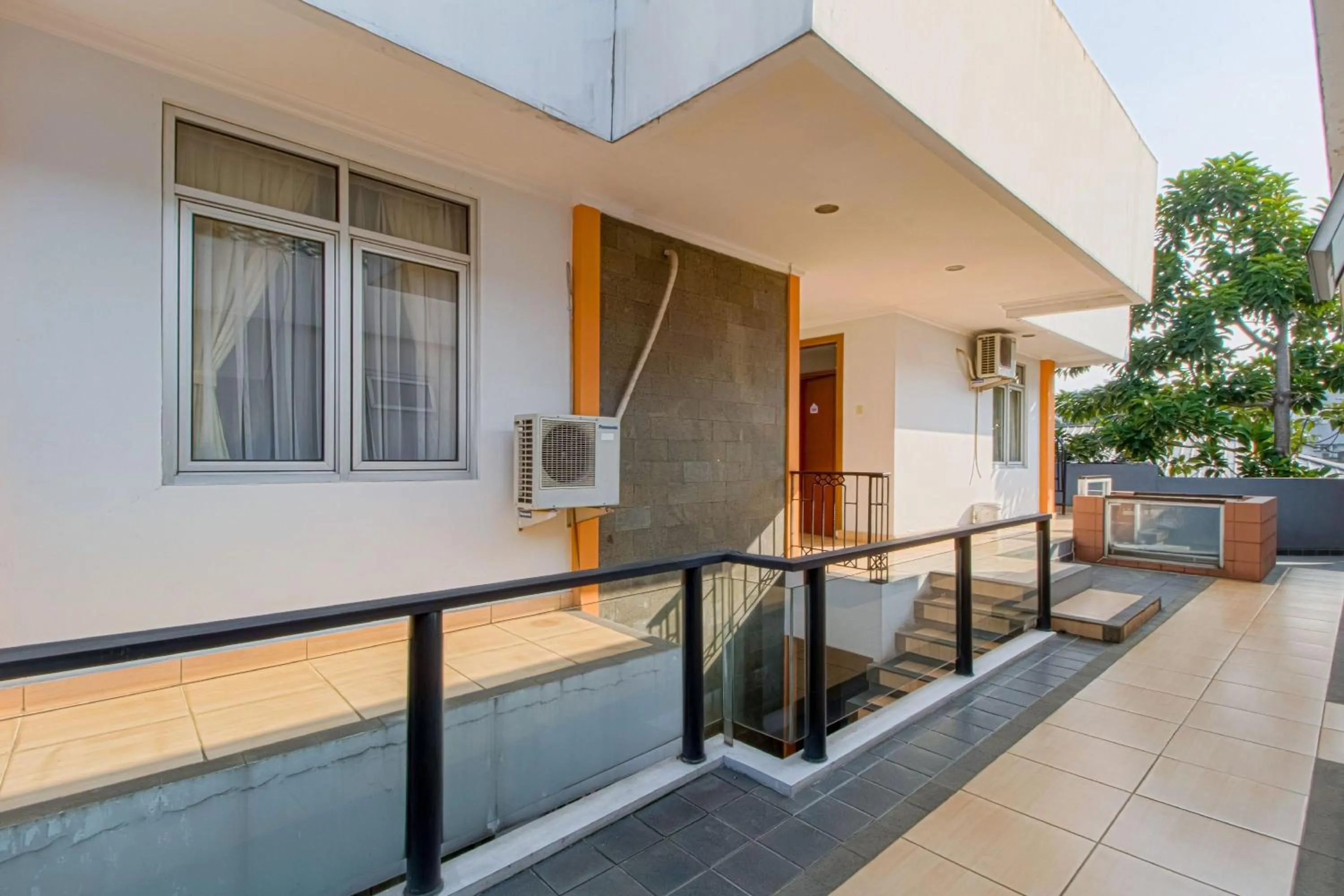 Facade/entrance in Applewood B&B