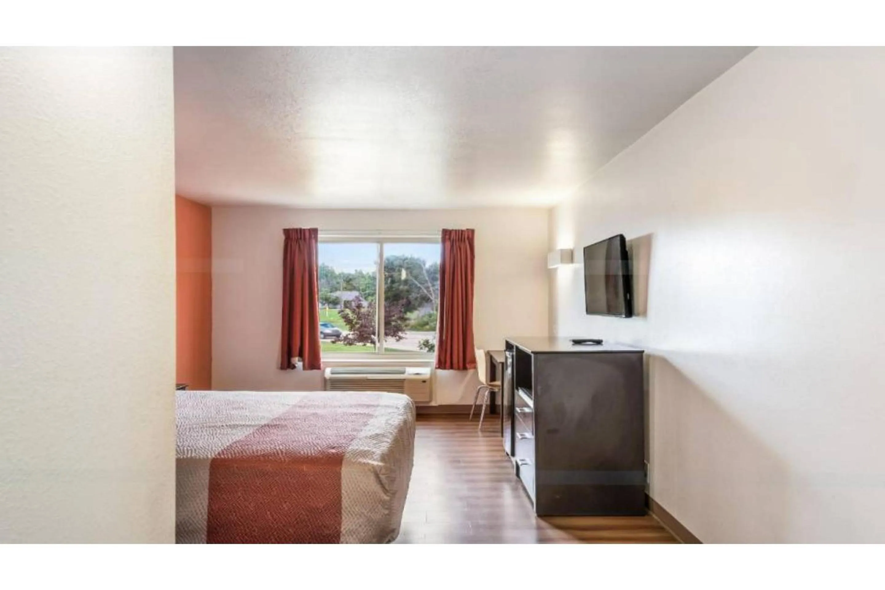 Bedroom, Bed in Motel 6 Peoria