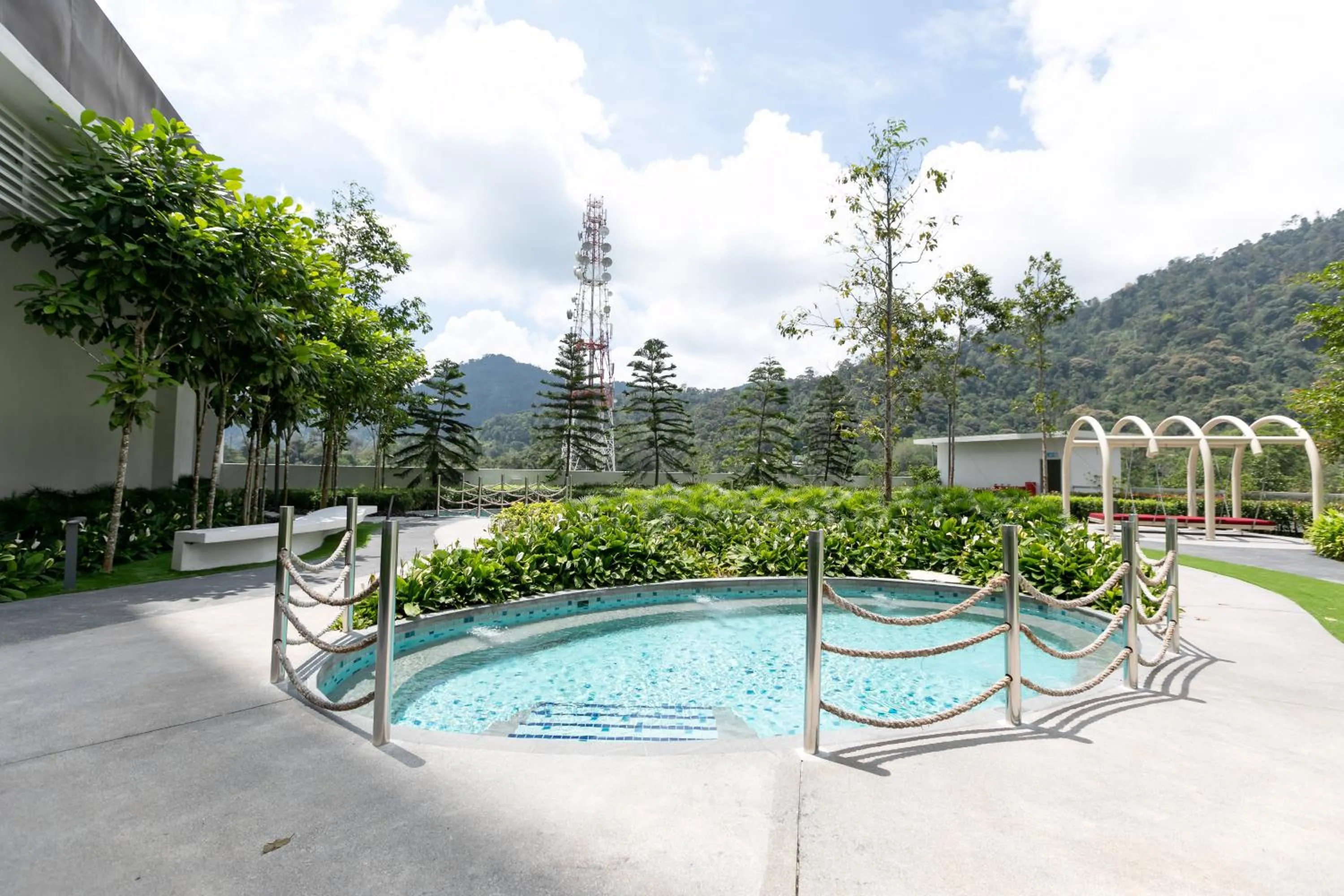 Hot Tub in Genting Premium Suite Windmill Upon Hills by JAz Home Suites
