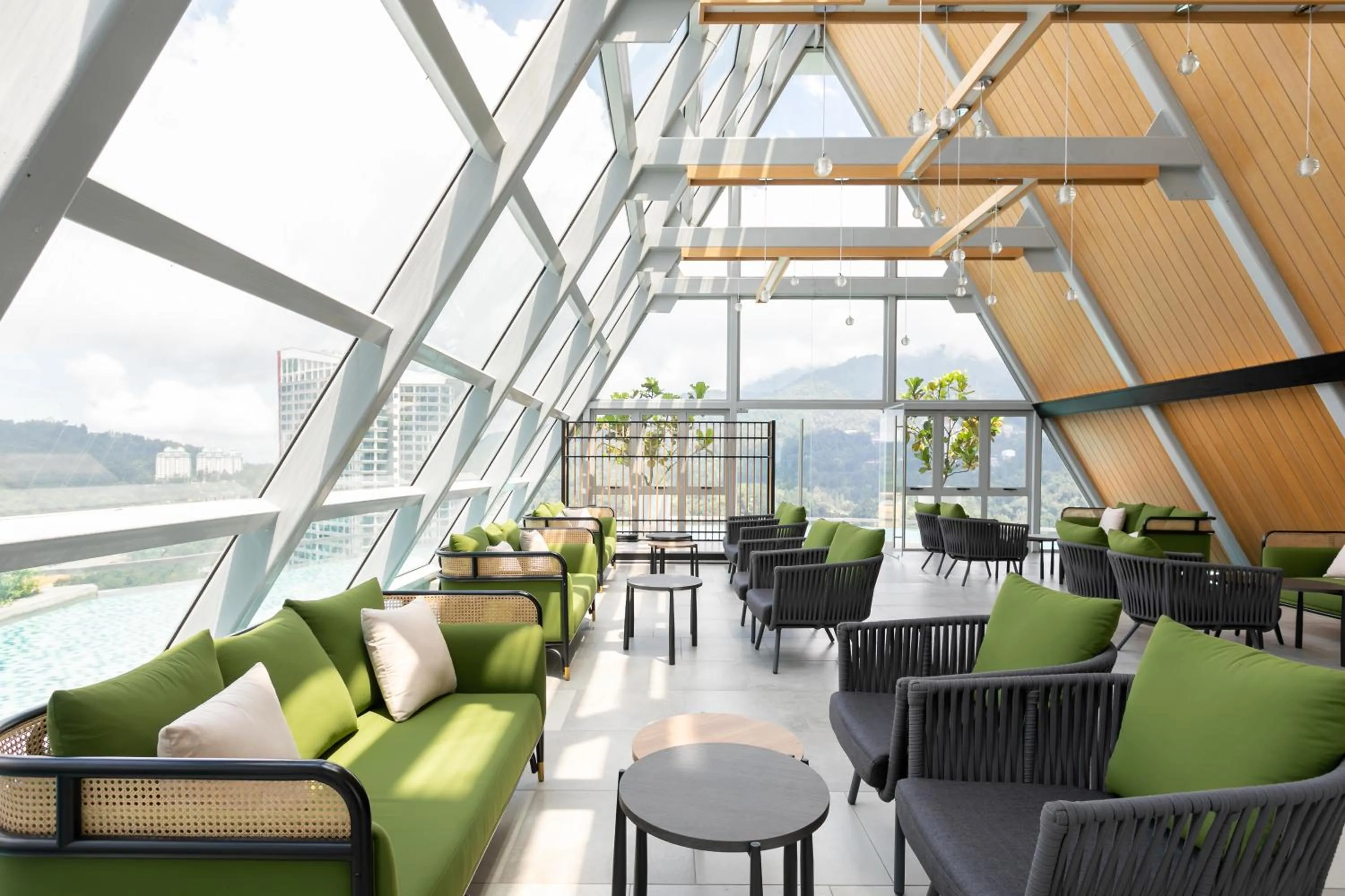 Restaurant/places to eat in Genting Premium Suite Windmill Upon Hills by JAz Home Suites