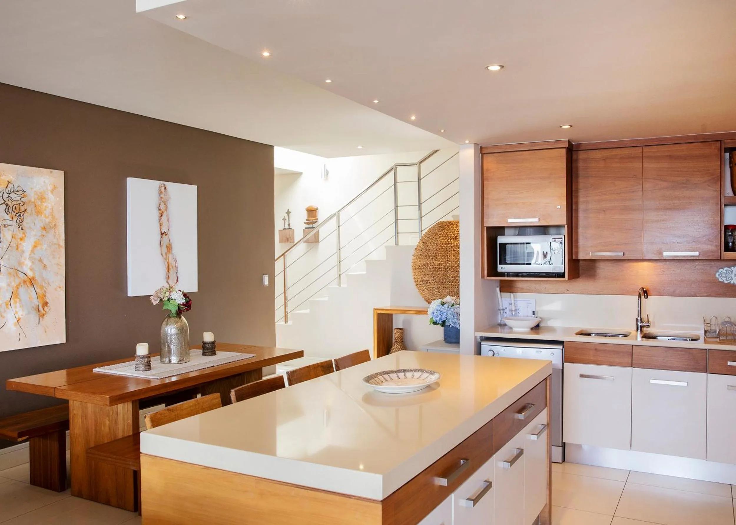 Marine Square Luxury Suites