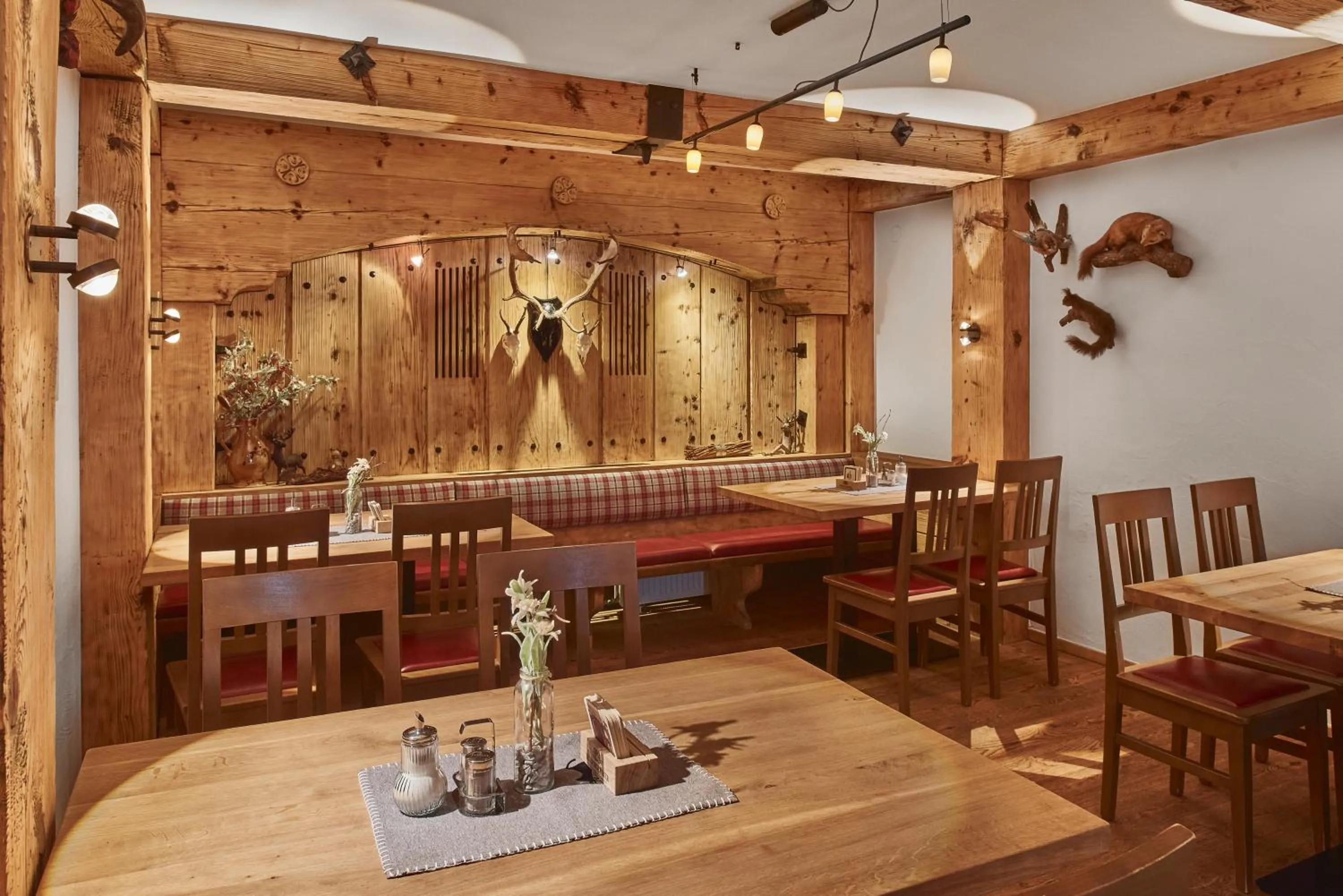 Restaurant/places to eat in Aktivhotel & Gasthof Schmelz Ihr familienfreundliches Urlaubs Hotel mit Wellness Almsauna ab Februar Chiemgau Karte