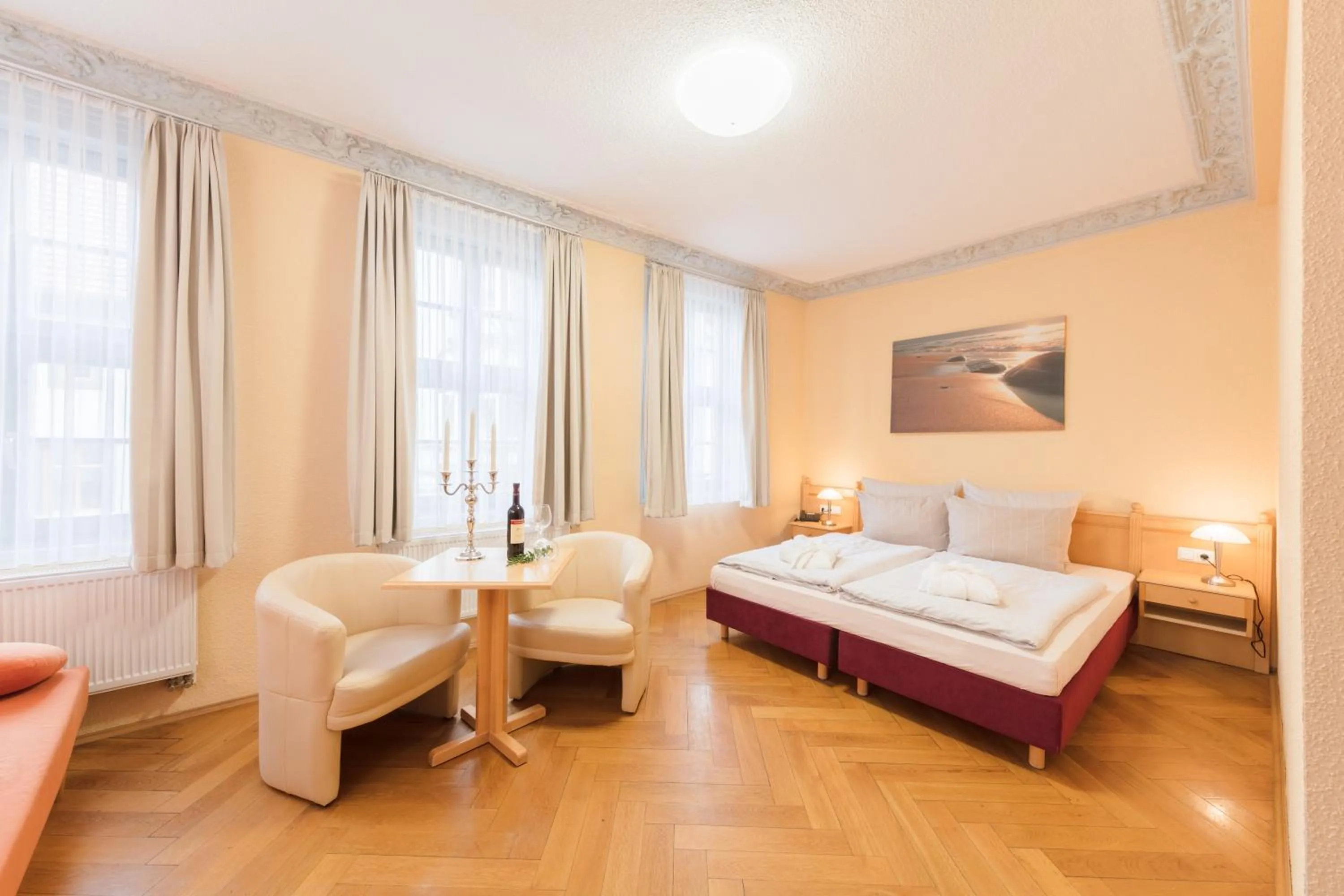 Bed in Hotel Mühlhäuser Hof