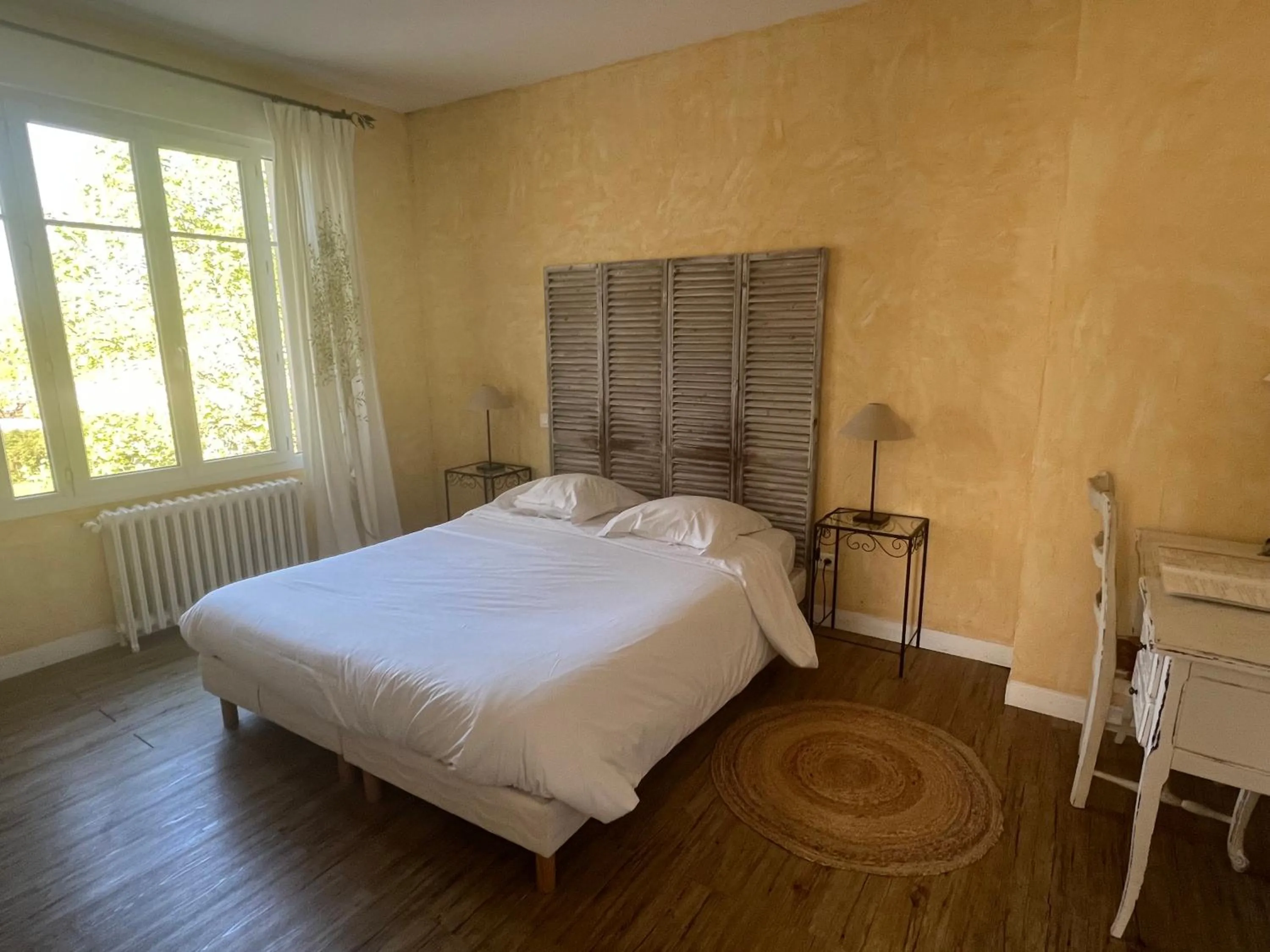 Photo of the whole room, Bed in La Villa Camille