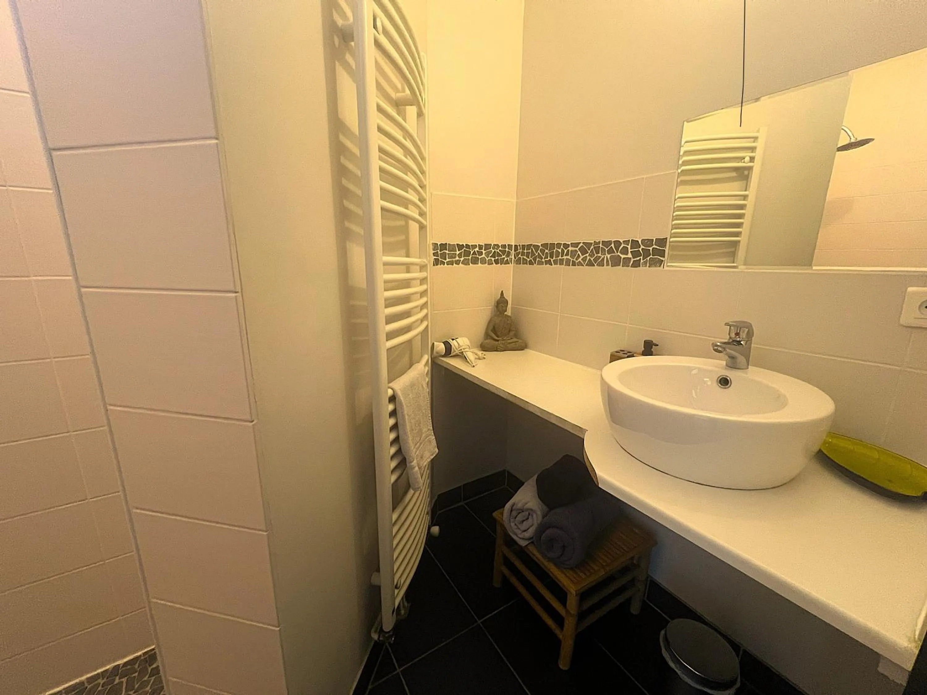 Bathroom in La Villa Camille