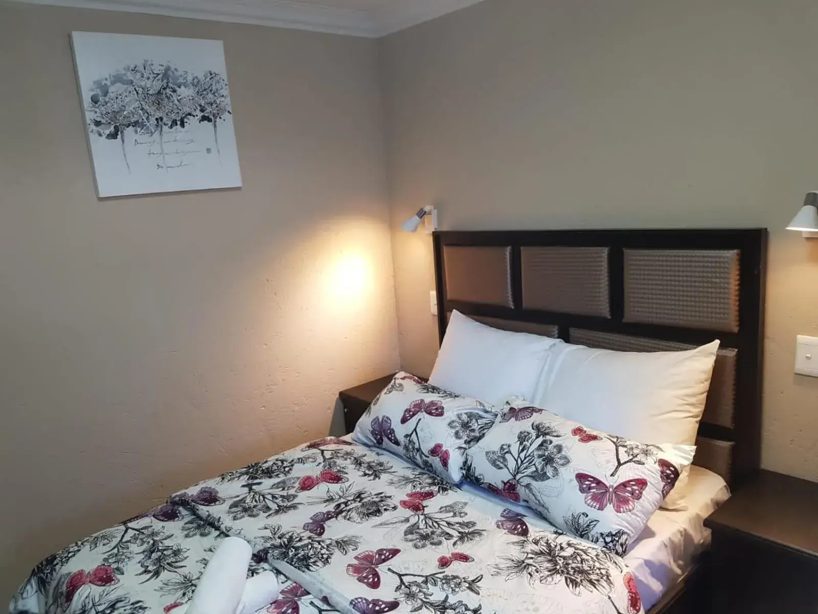 Budget Double Room in The Royal Prime Guest Lodge Budget Double Room in The Royal Prime Guest Lodge