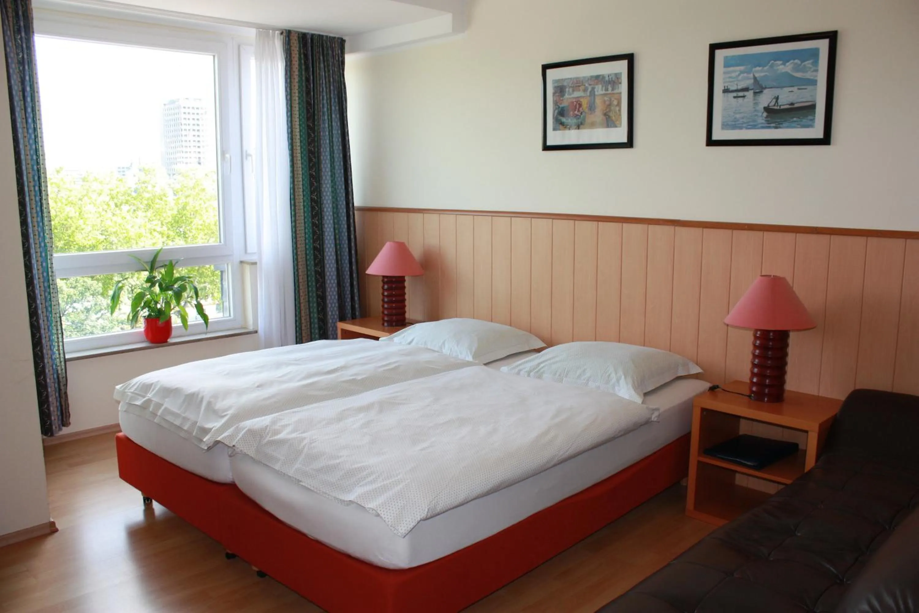 Photo of the whole room in Hotel Römerhafen