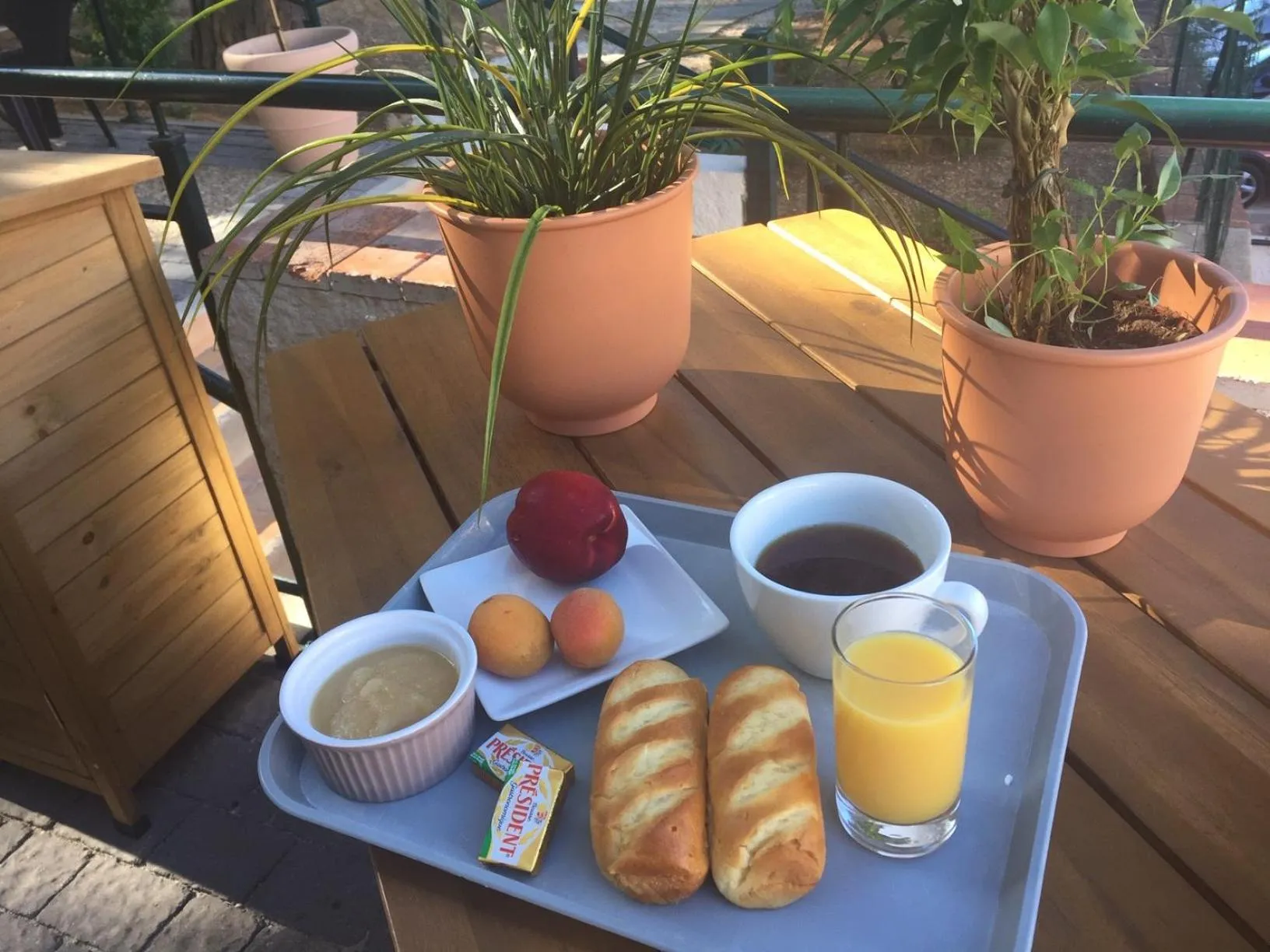 Breakfast in VTF Clairefont